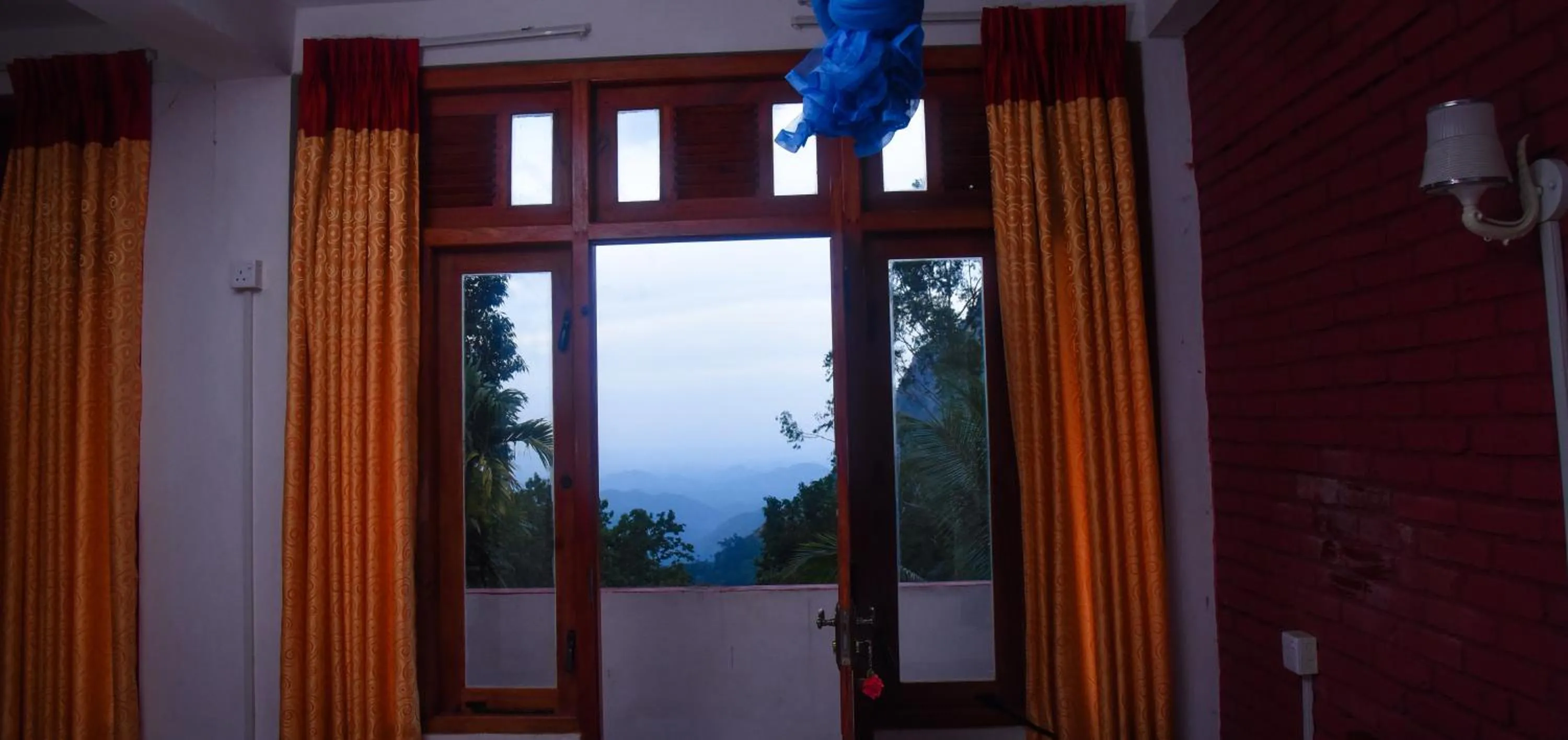 Eco Salient View