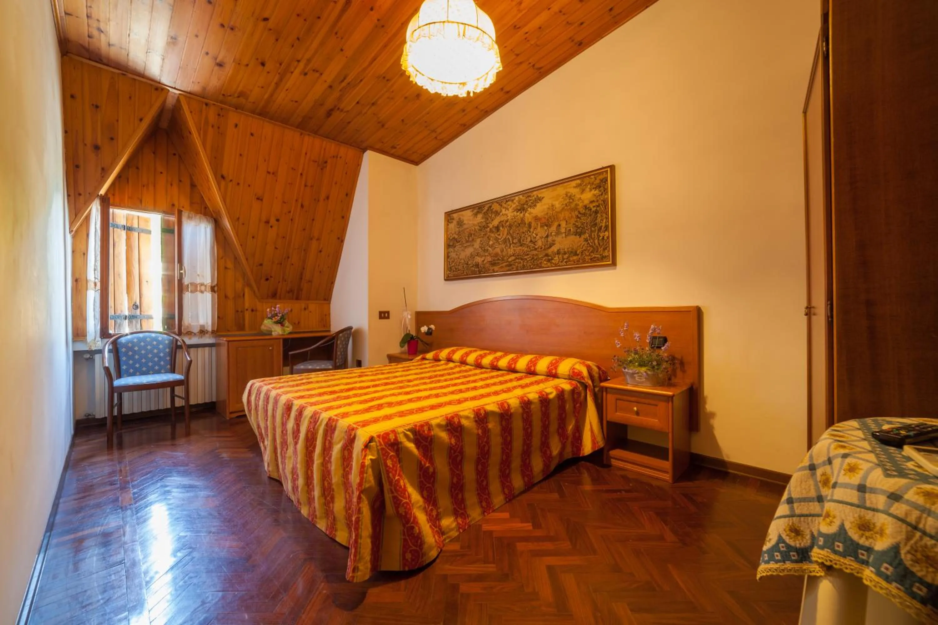 Photo of the whole room, Bed in Hotel Ricordo Du Parc