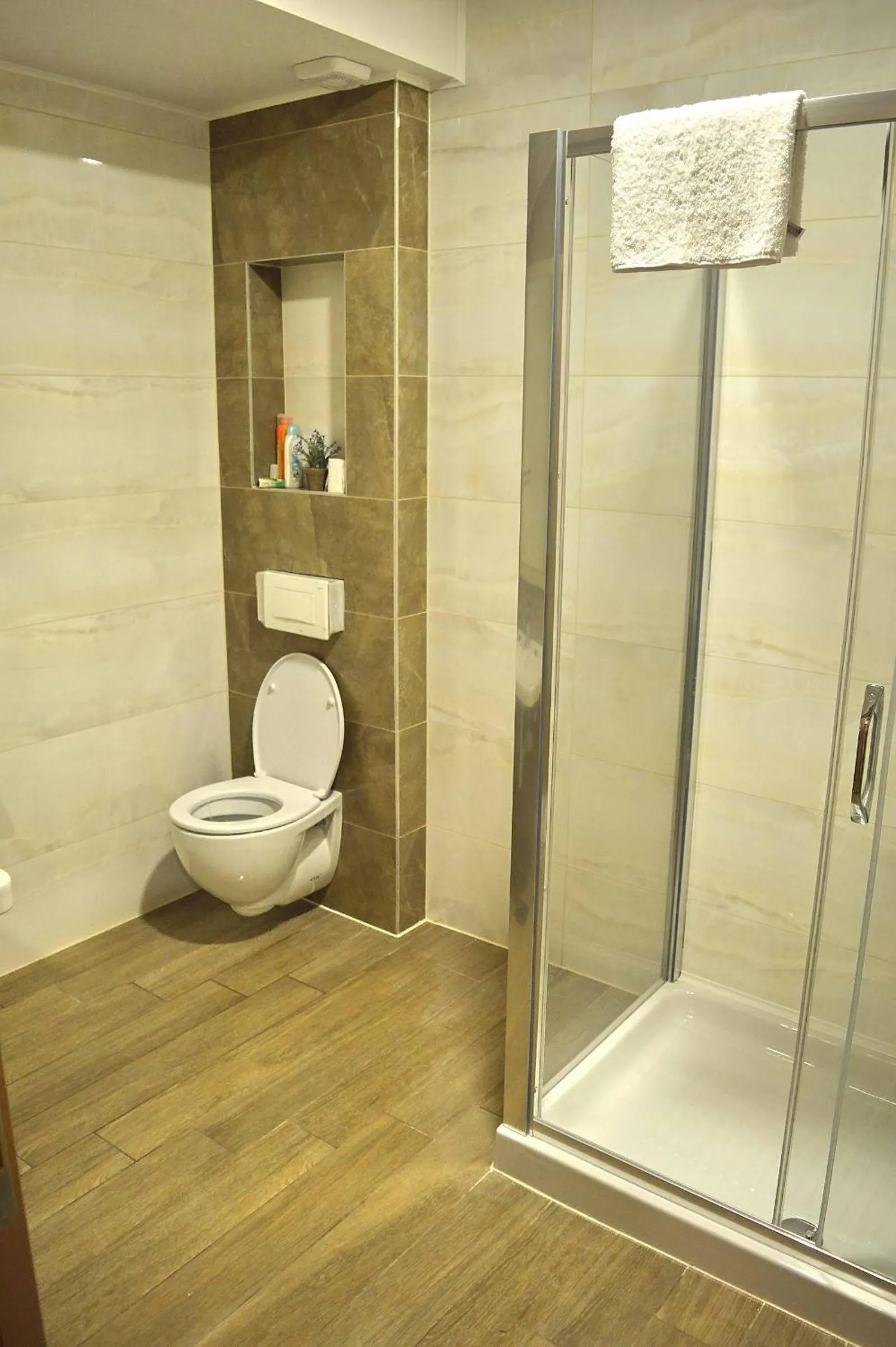 Hotel & Distillery Monogram