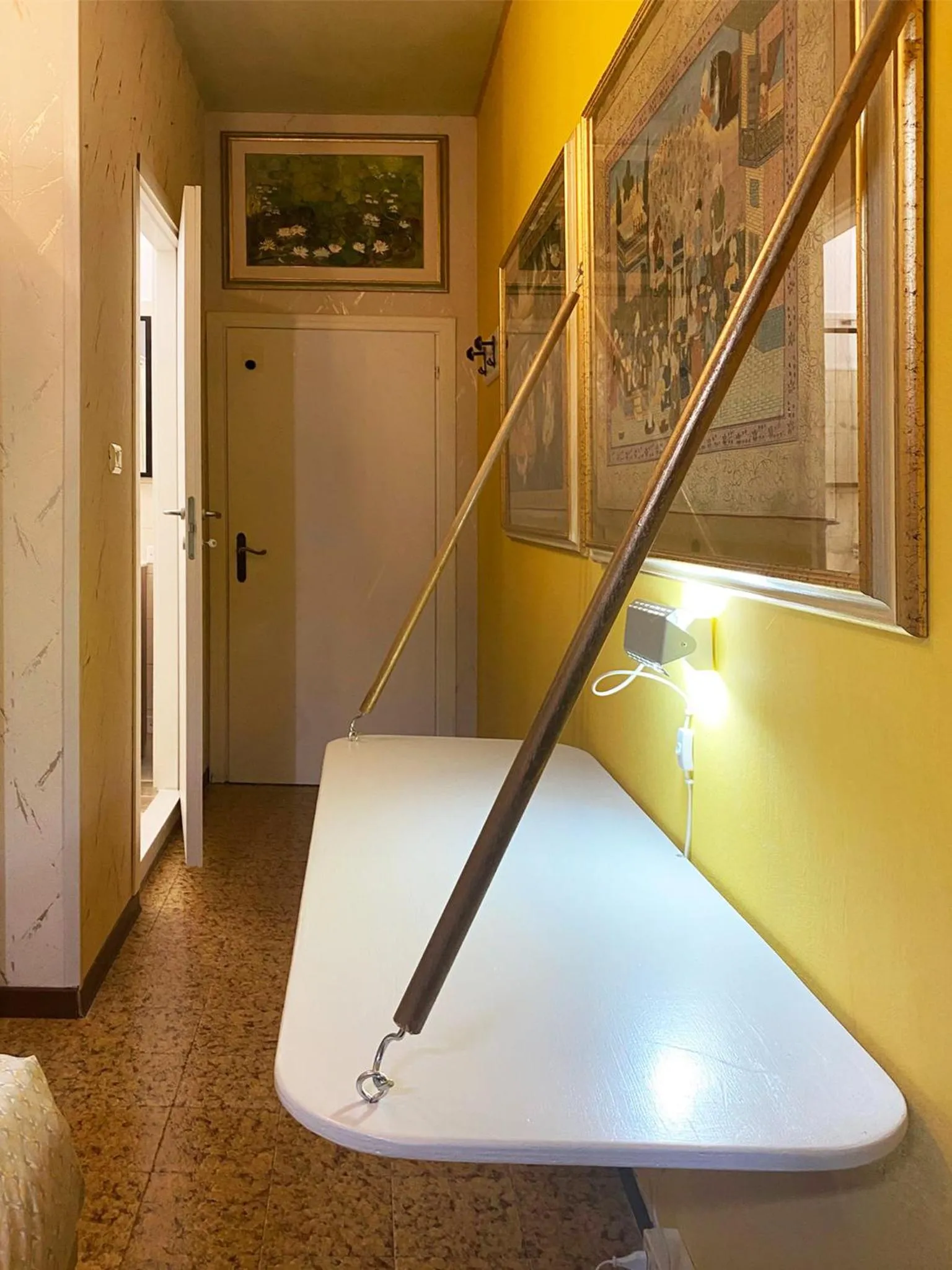 Photo of the whole room in La Finestra sul Fiume