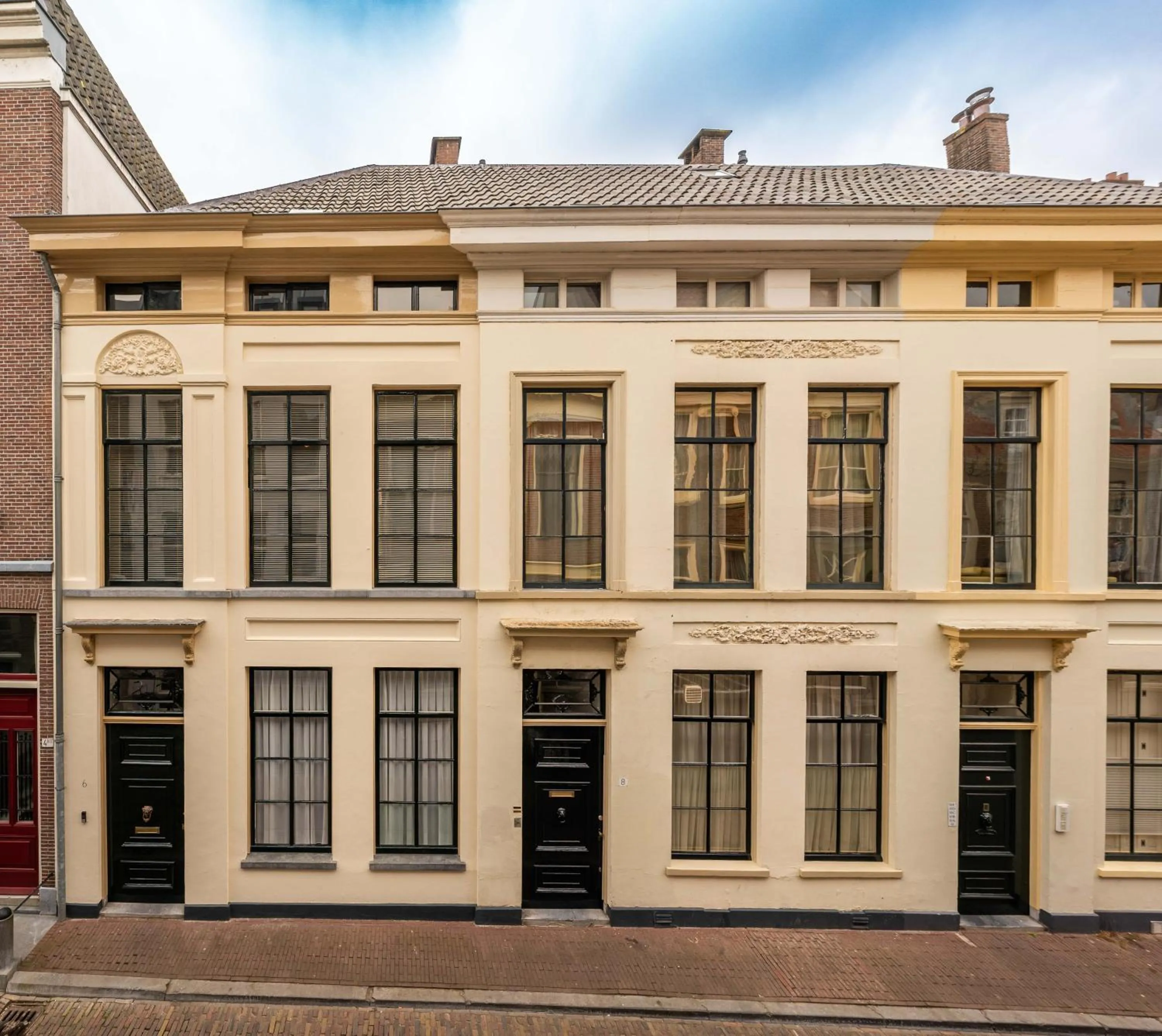 Street view in Zocher6 a monumental town house in the city center