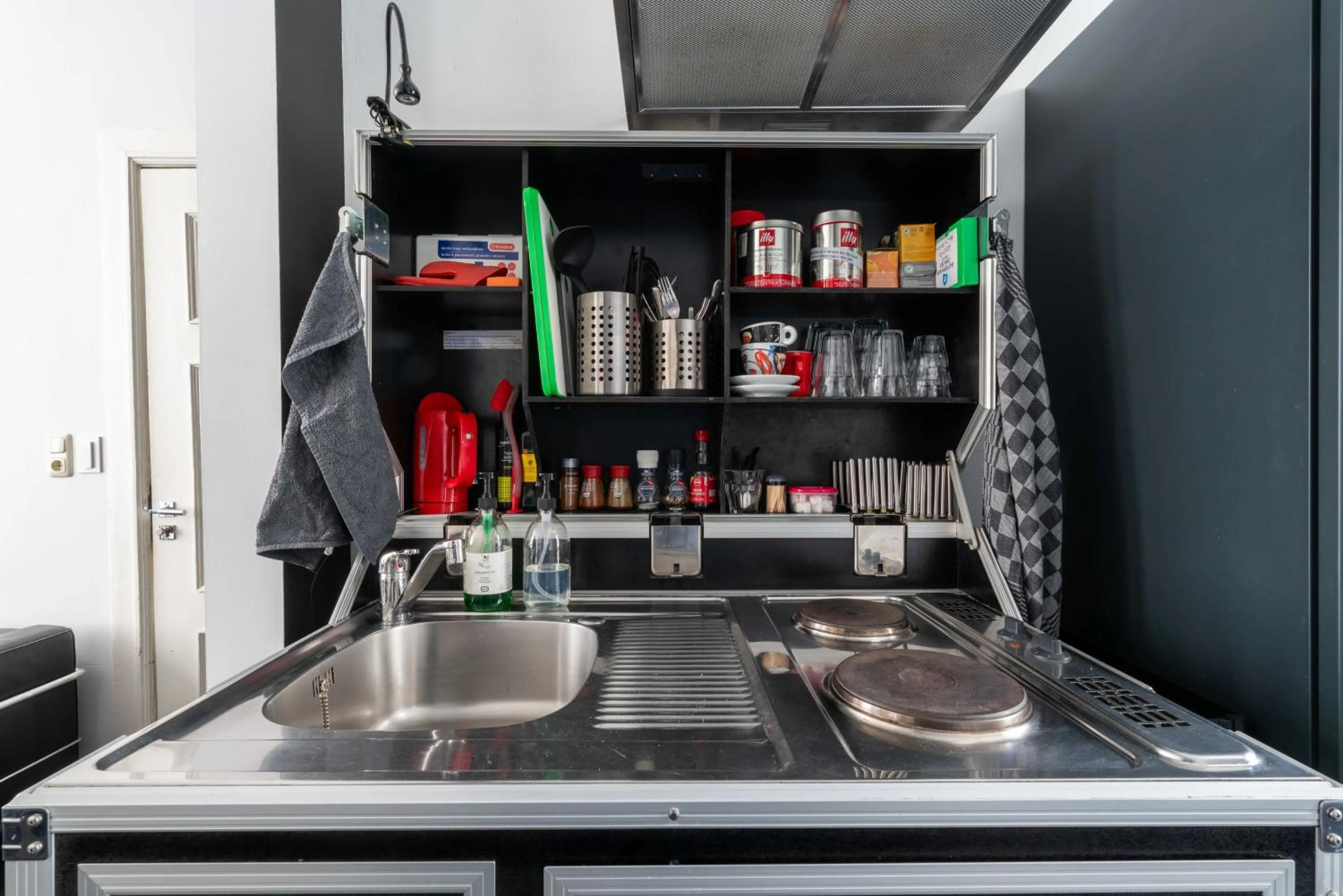 Kitchen or kitchenette in Zocher6 a monumental town house in the city center