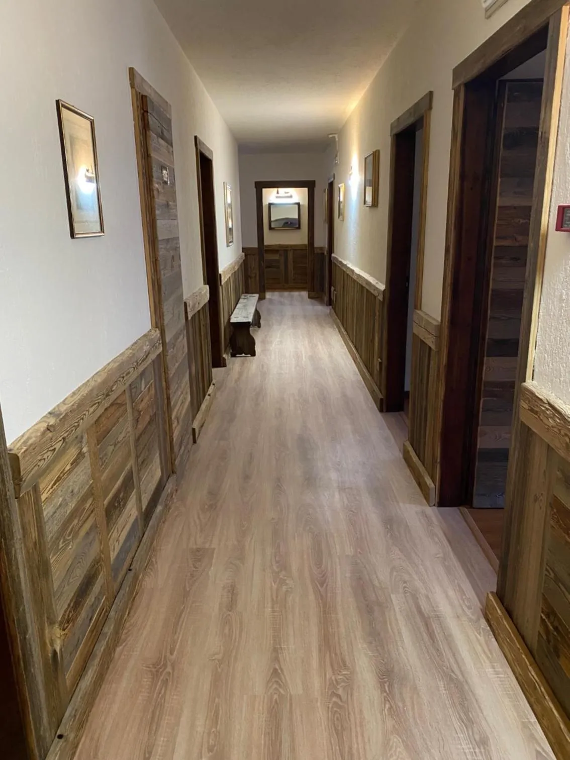 Bedroom in Hotel Le Clou