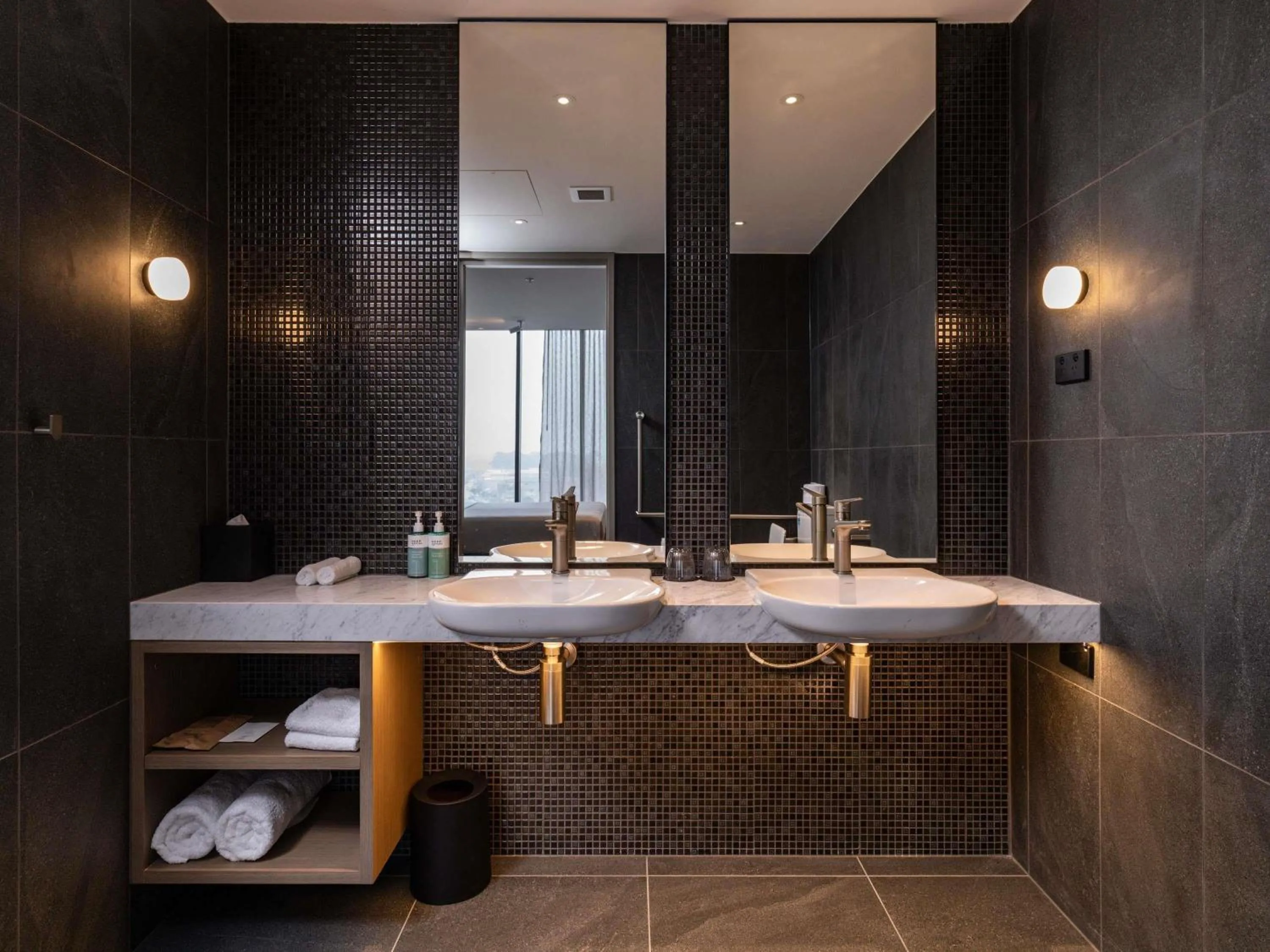 Bedroom in Novotel Sydney Cabramatta