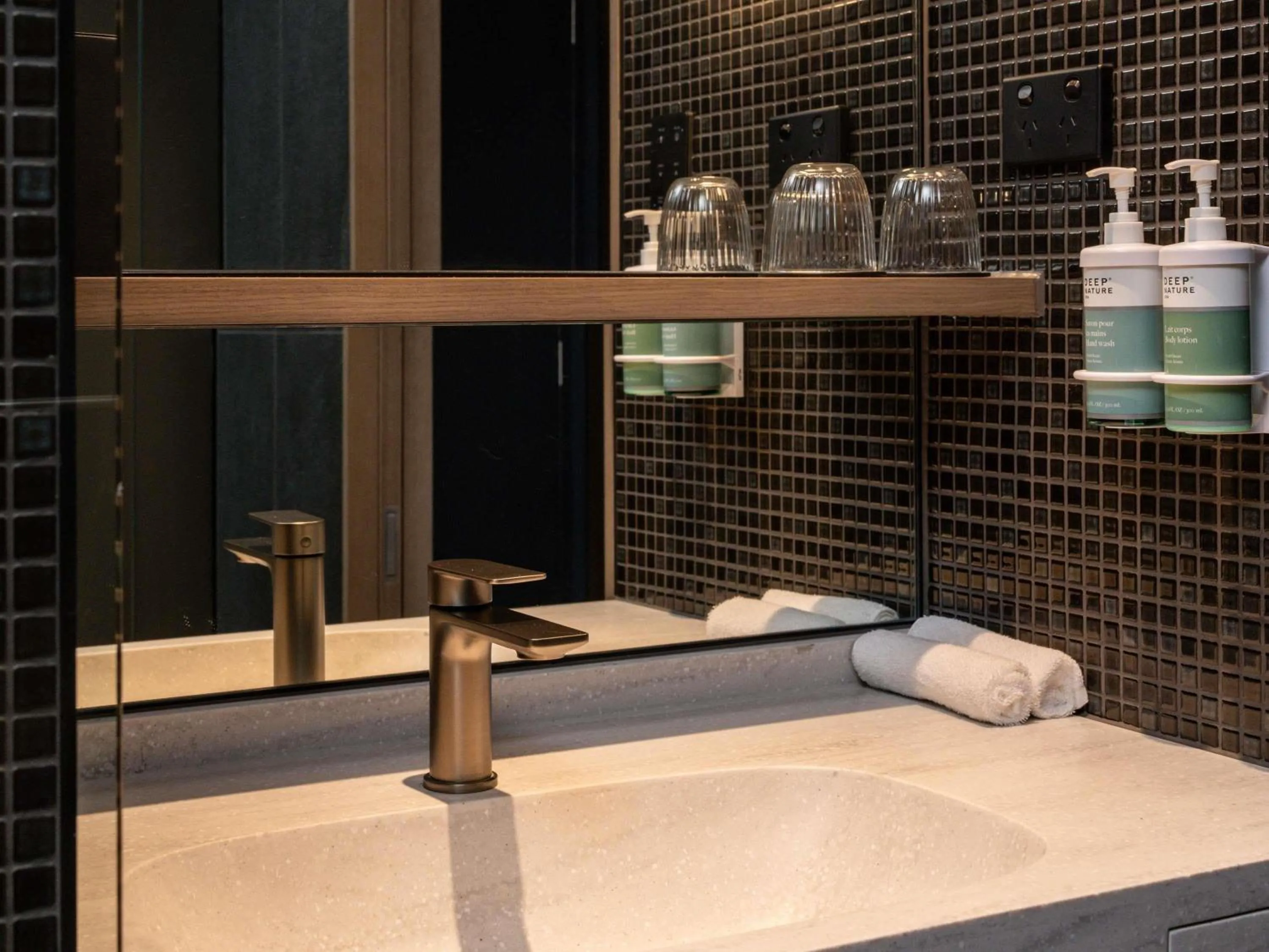 Bedroom in Novotel Sydney Cabramatta