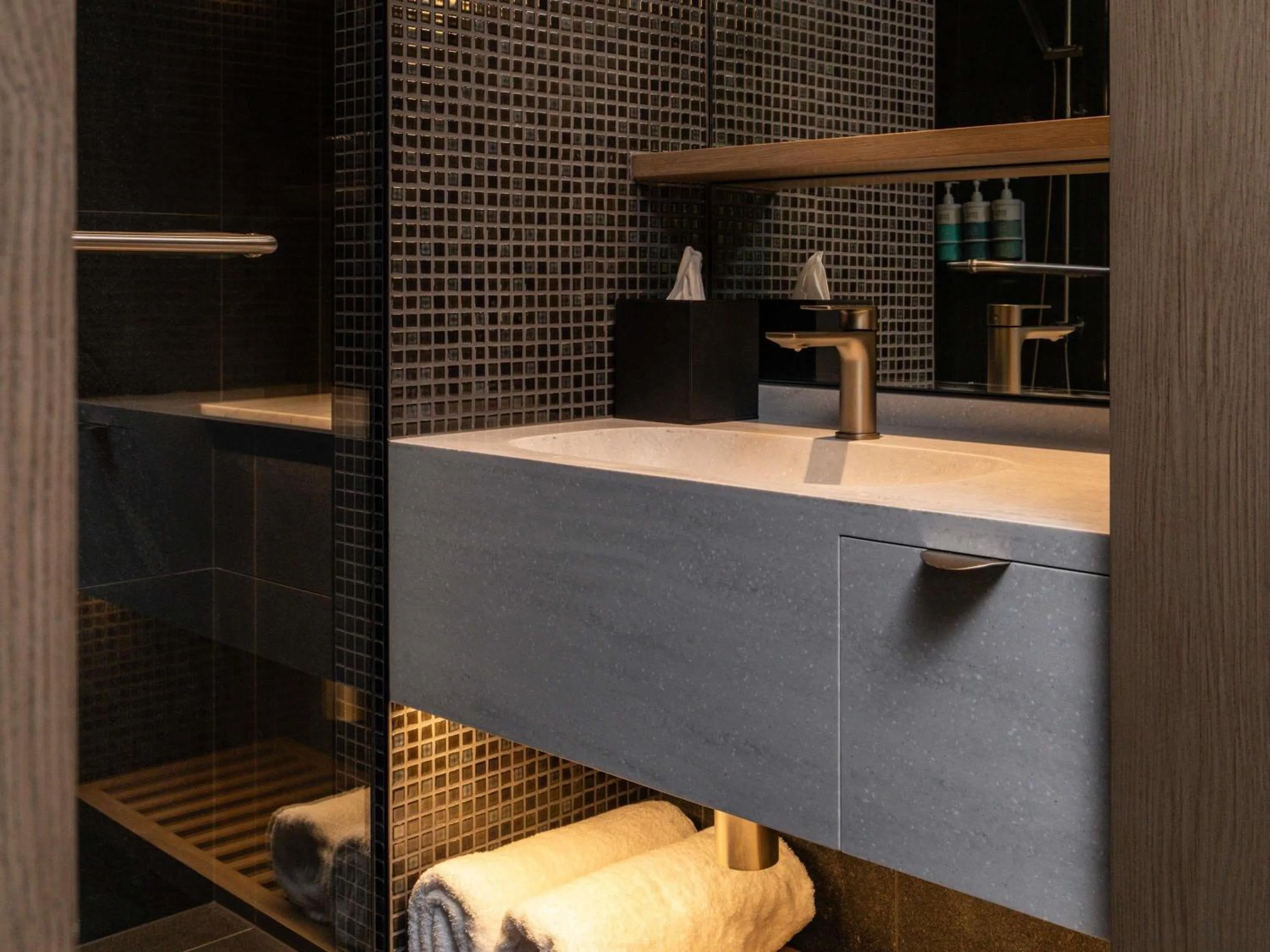 Bedroom in Novotel Sydney Cabramatta