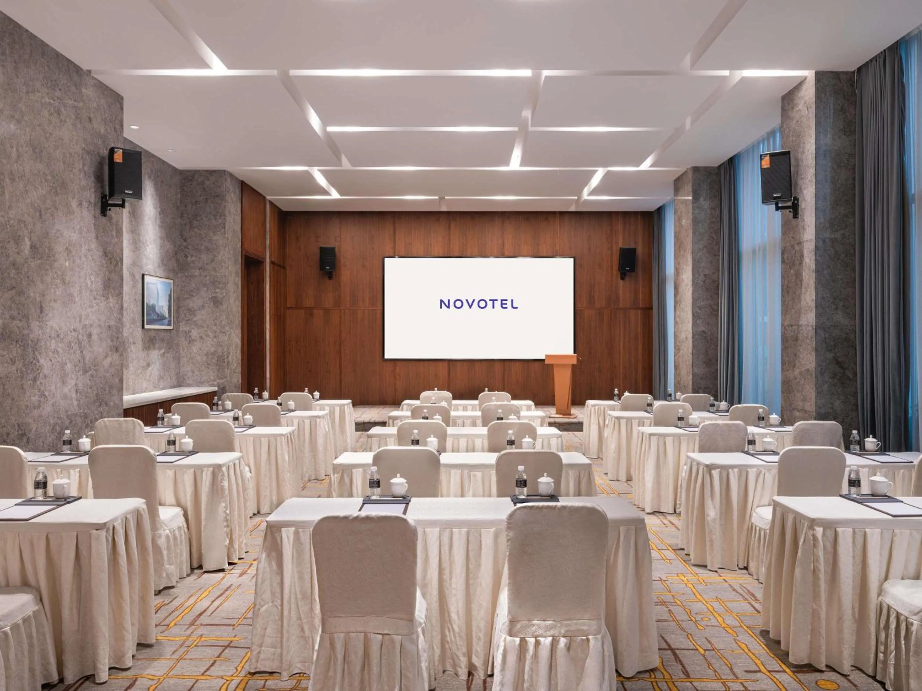 Meeting/conference room in Novotel Shanghai Baoshan Jiusi