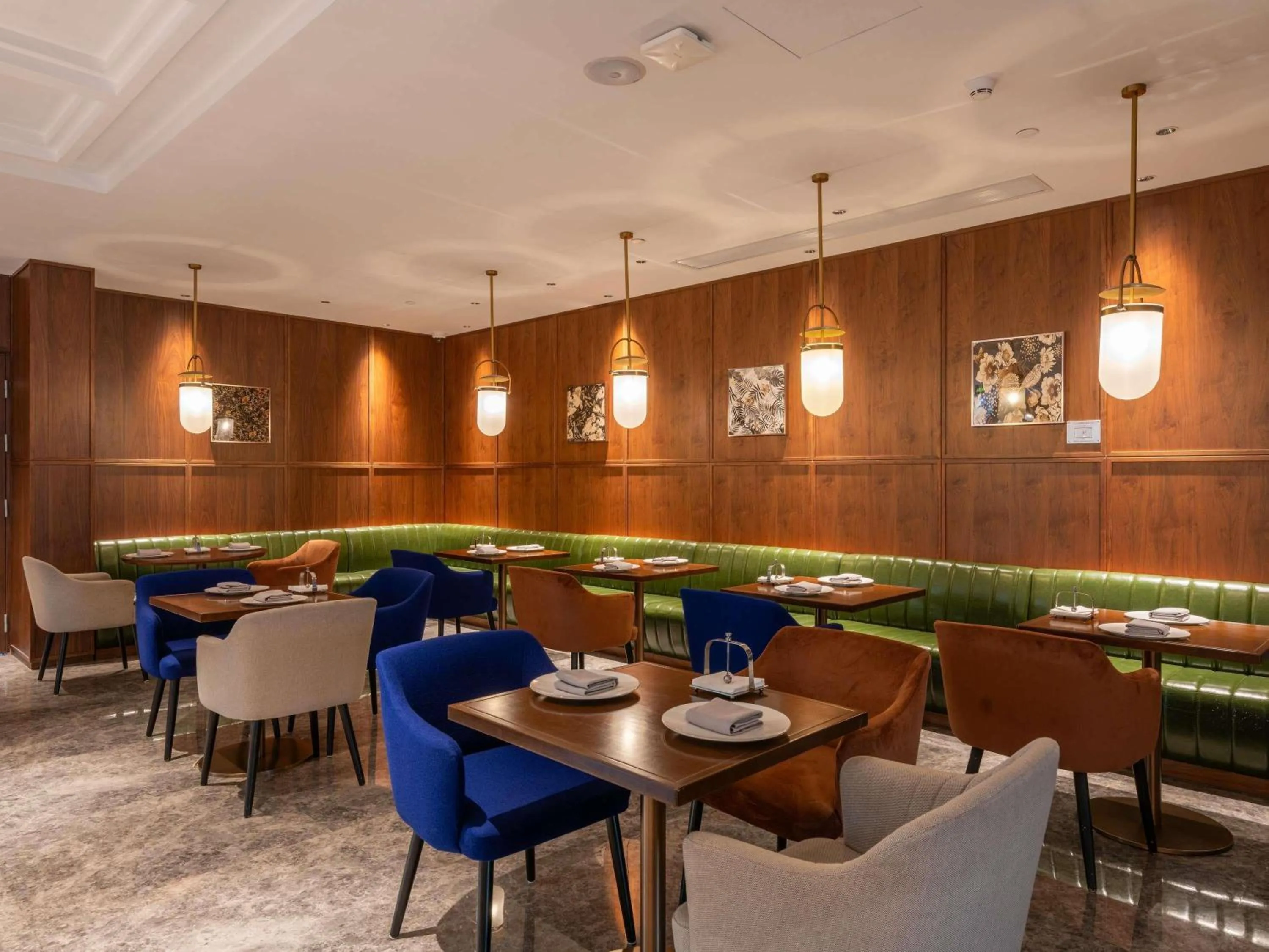 Restaurant/places to eat in Novotel Shanghai Baoshan Jiusi