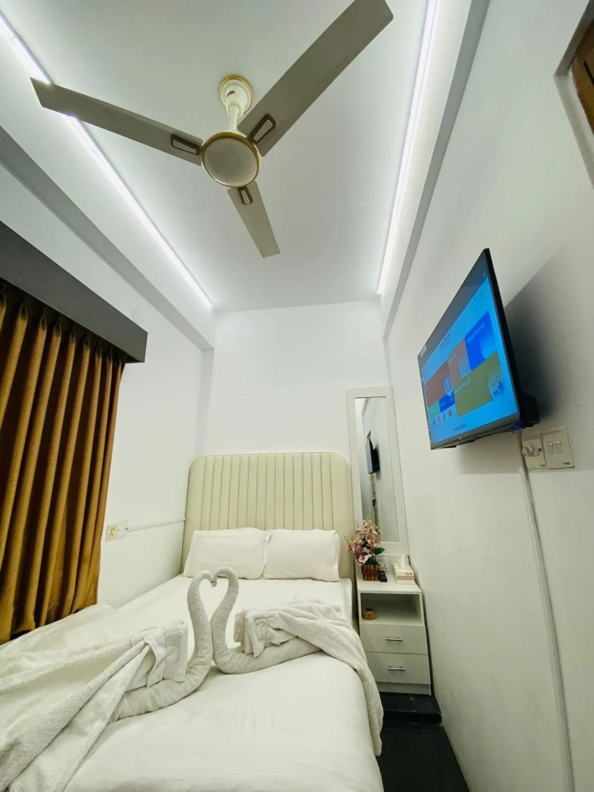 Bed in Maya by Xpressmall Hotels & Resorts