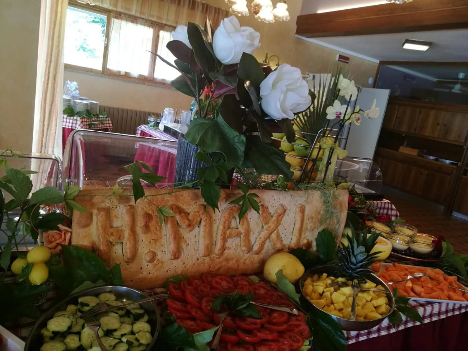 Buffet breakfast in Residence Hotel Maxi