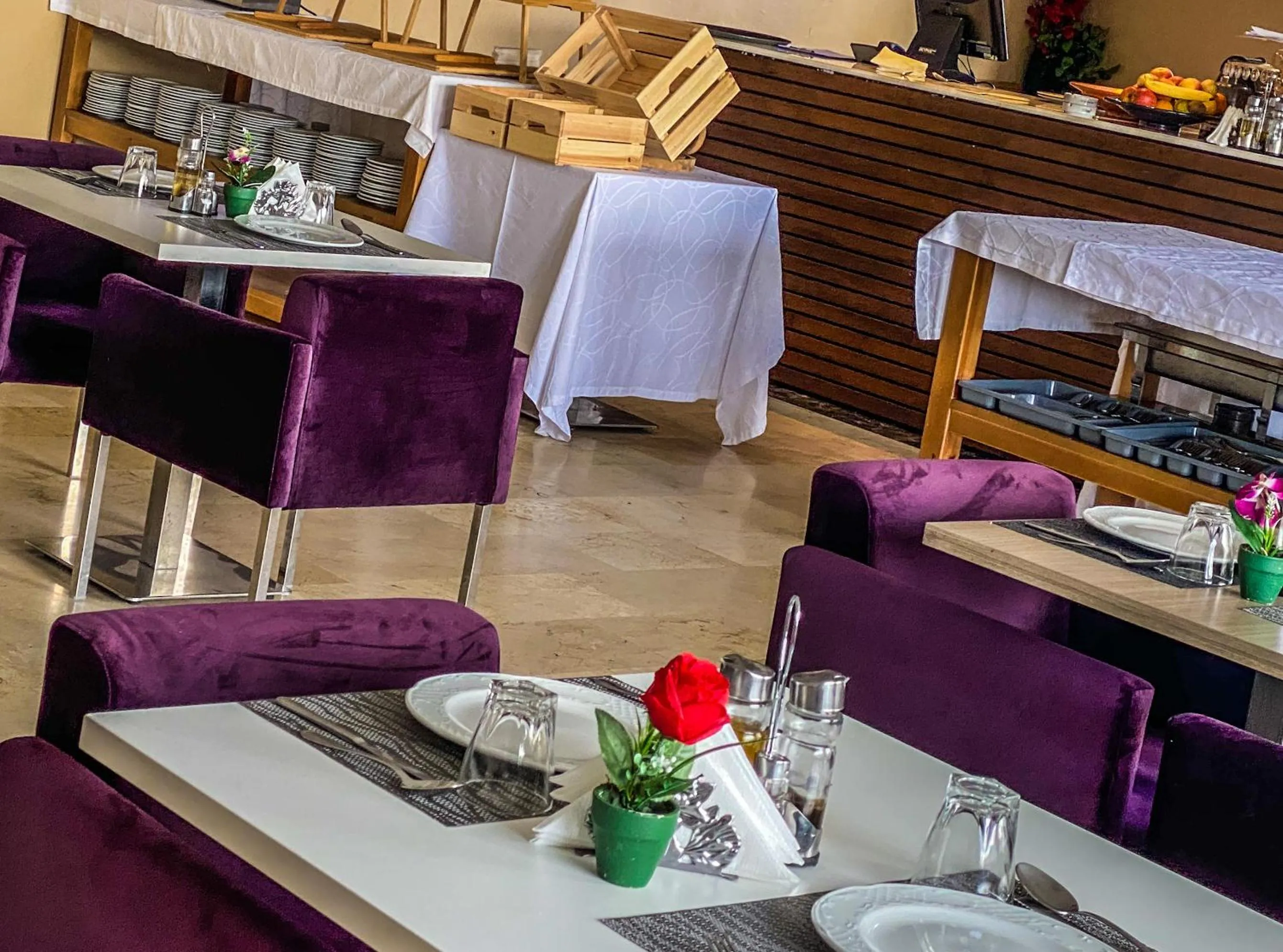 Restaurant/places to eat in Prestige Hotel & Spa