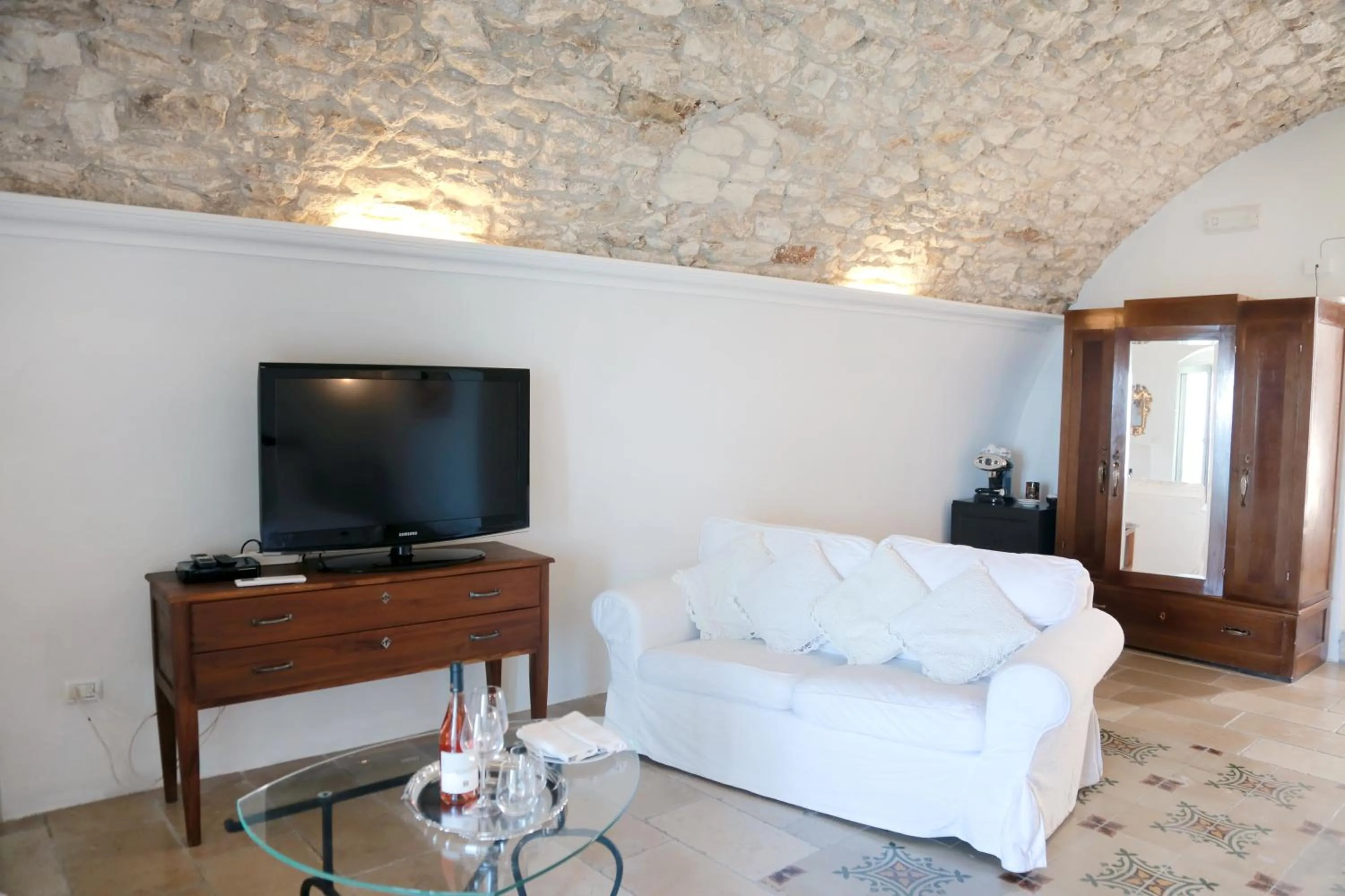 TV and multimedia in Gli Orti Di Malva B&B