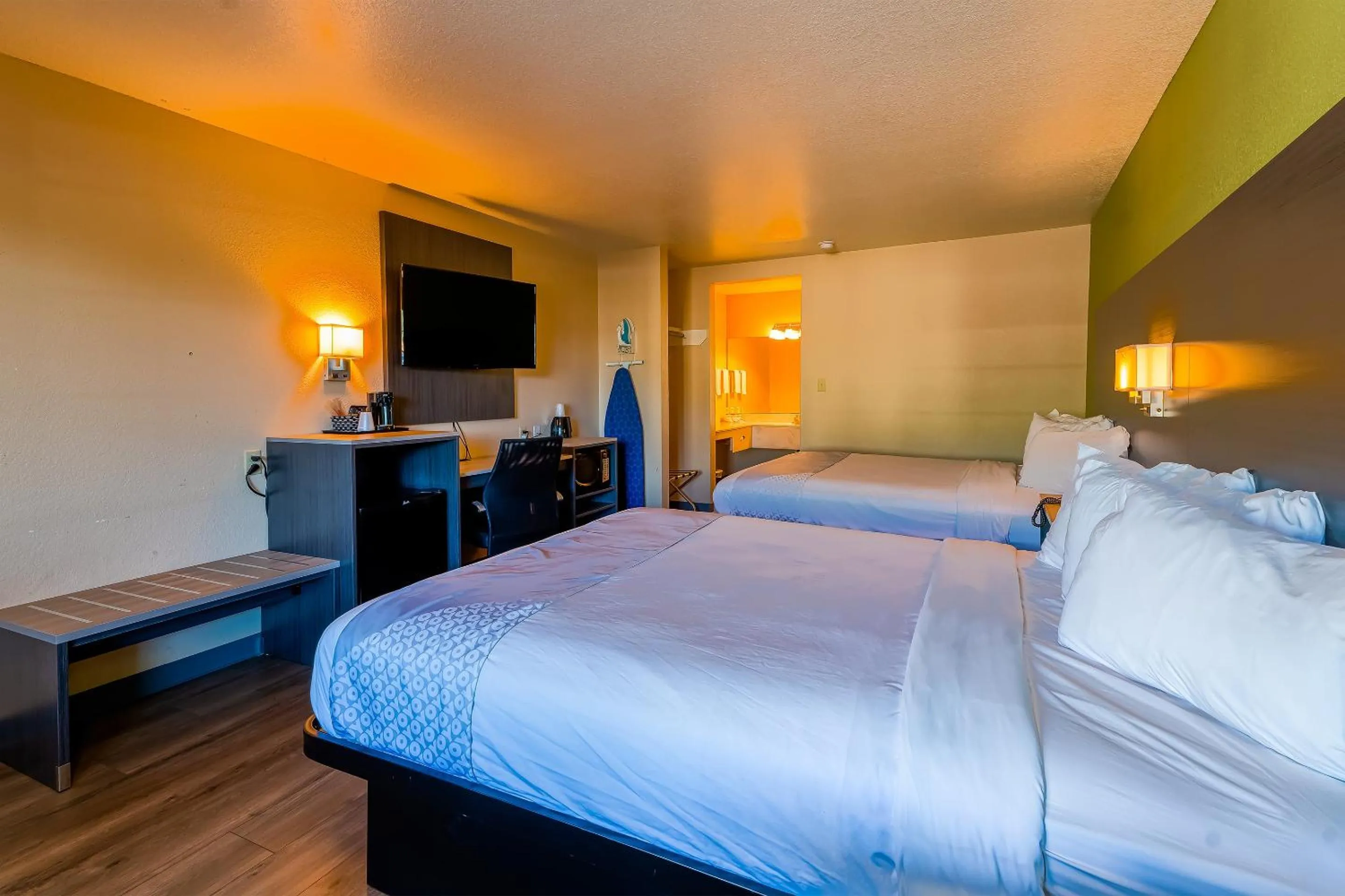 Bedroom, Bed in OYO Hotel Yoakum West