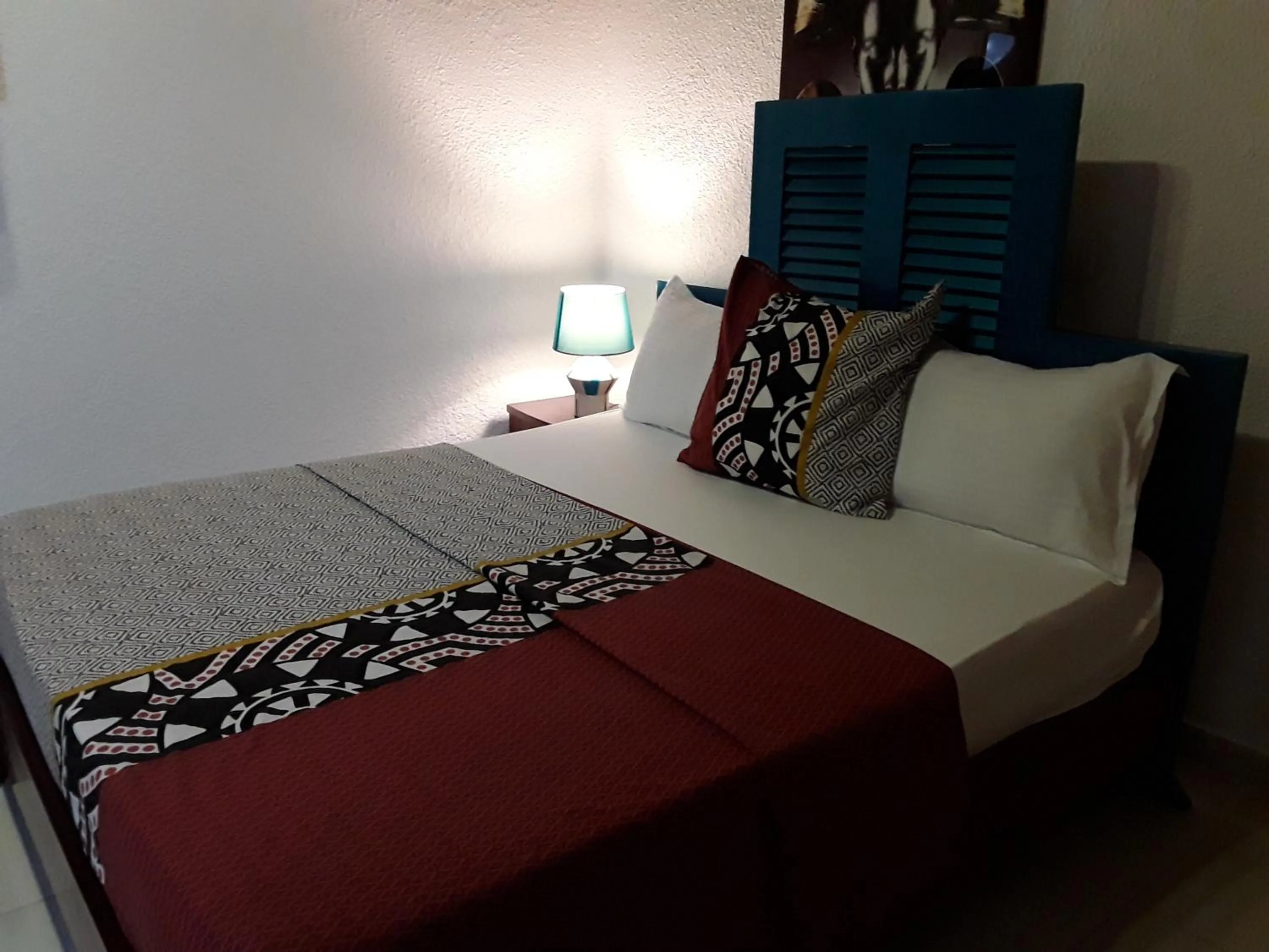 Bed in Villa Oasis Abidjan