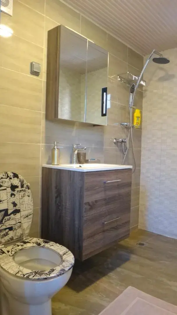 Bathroom in Villa Oasis Abidjan Bathroom in Villa Oasis Abidjan