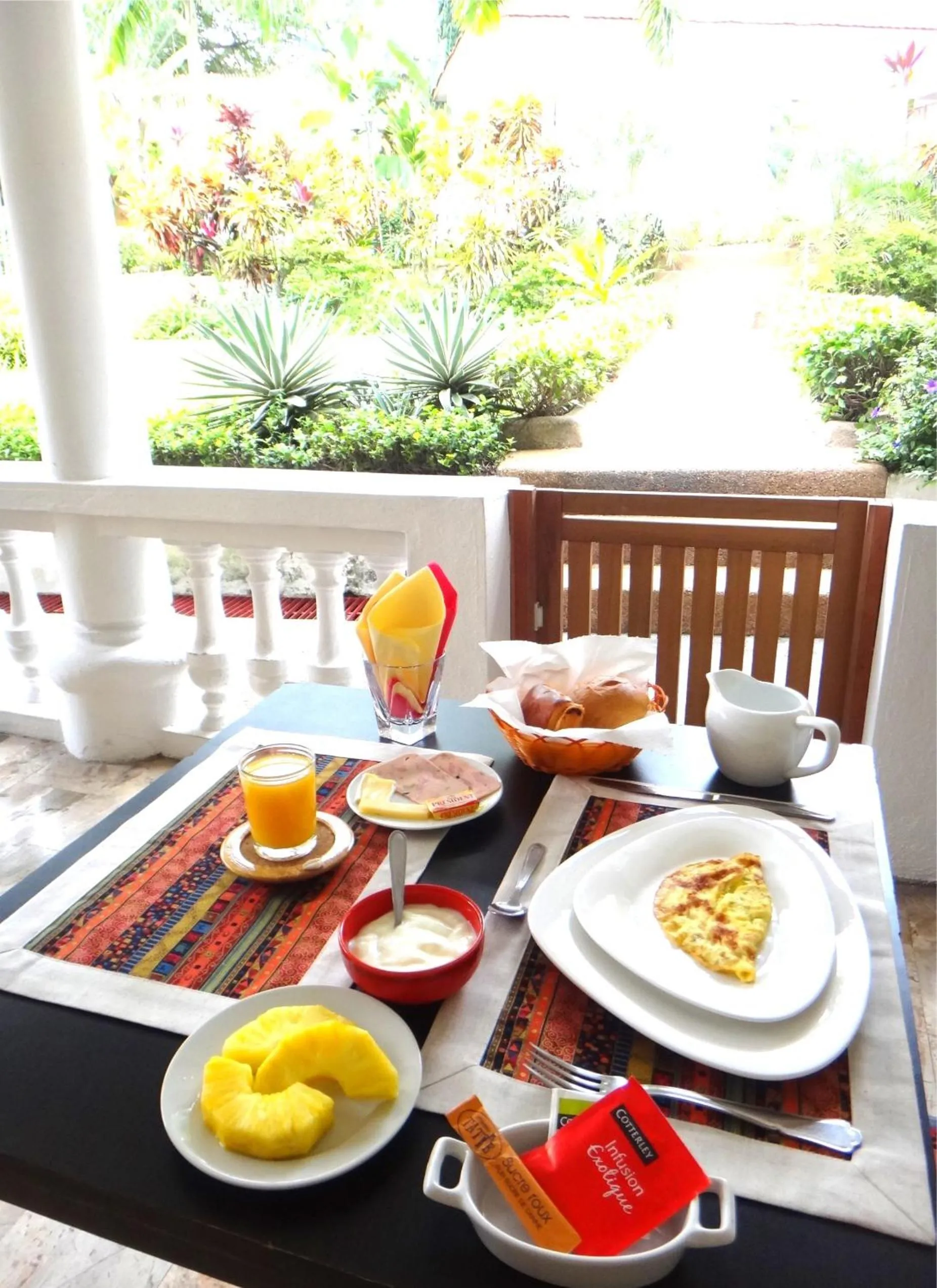 Breakfast in Villa Oasis Abidjan