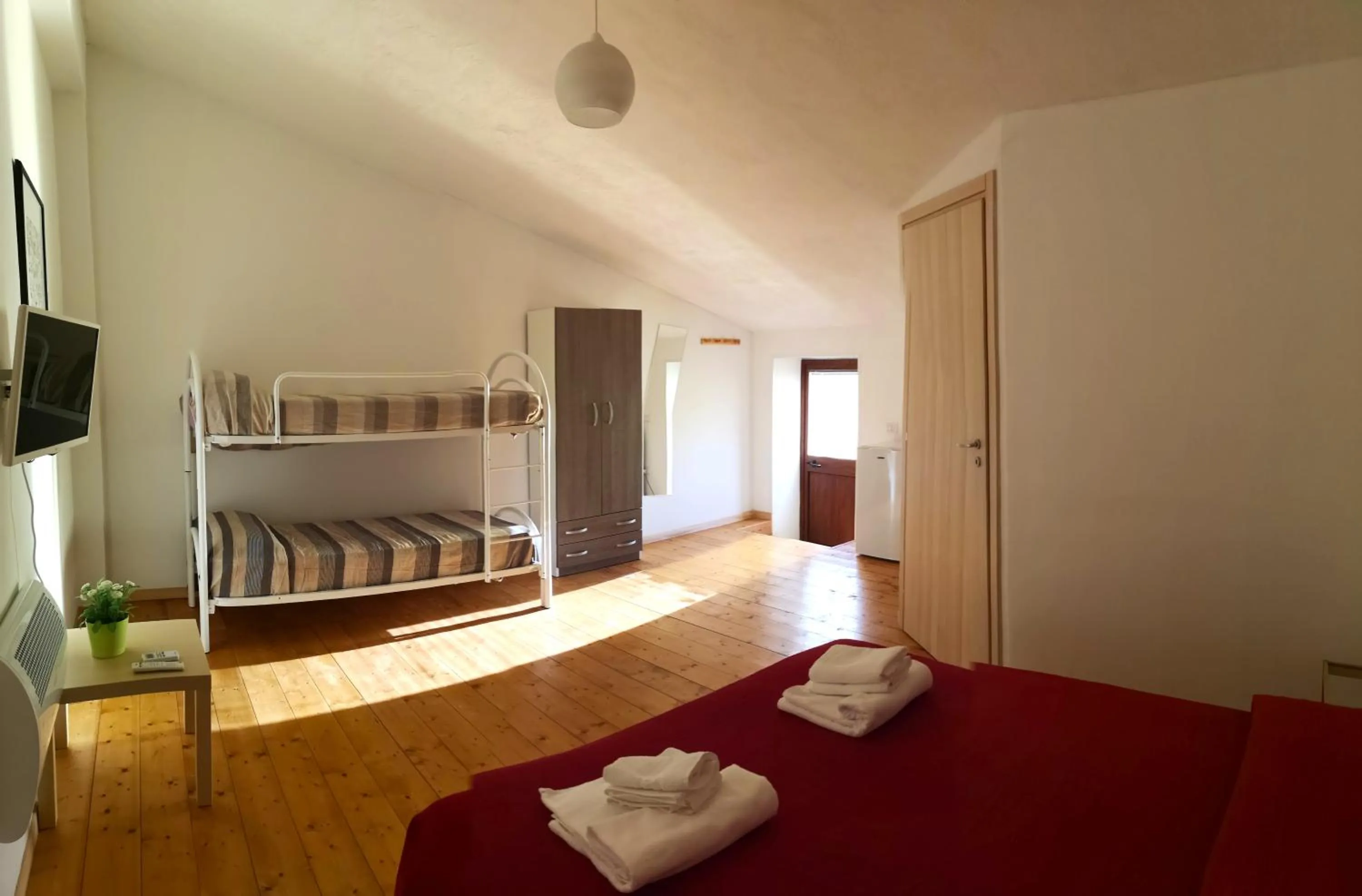 Bed in Fontana La Pietra