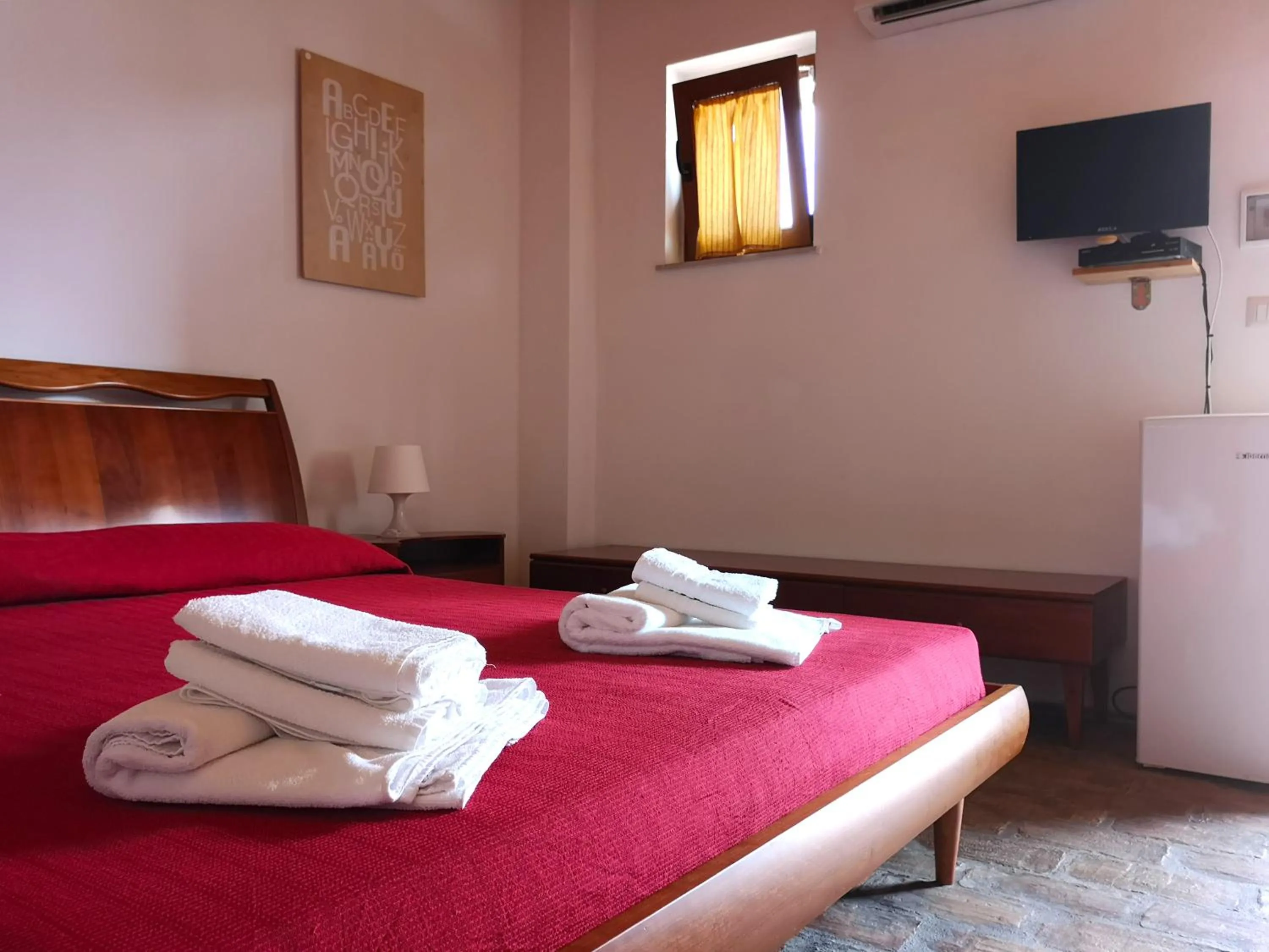 Bed in Fontana La Pietra