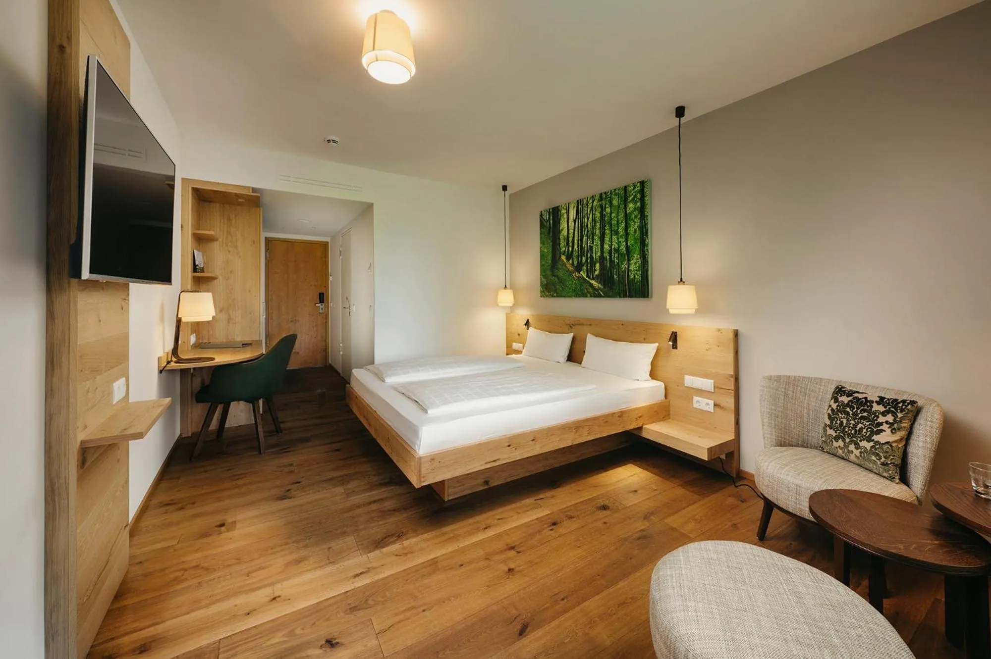 Photo of the whole room, Bed in Hofgut Farny