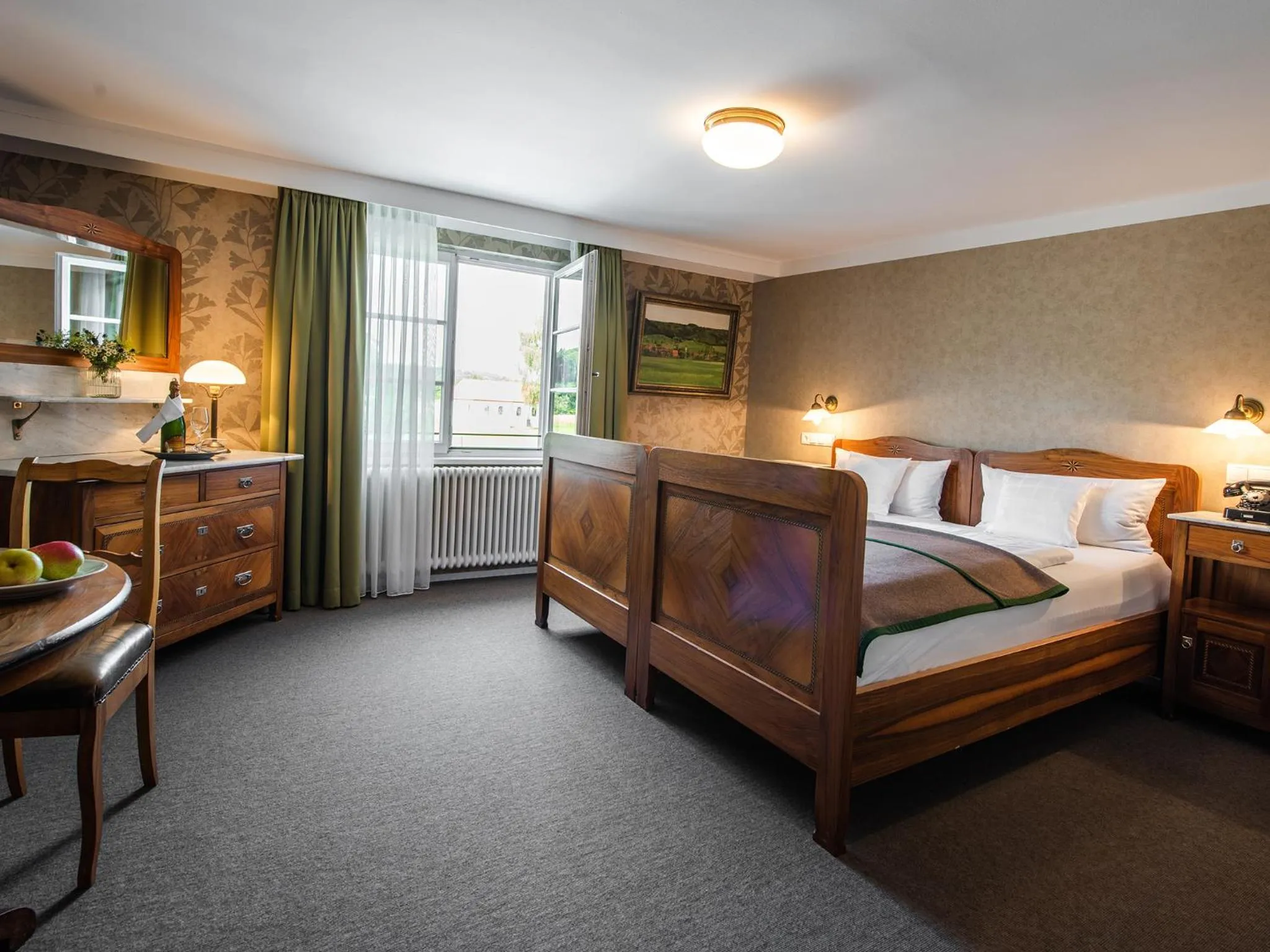 Photo of the whole room, Bed in Hofgut Farny