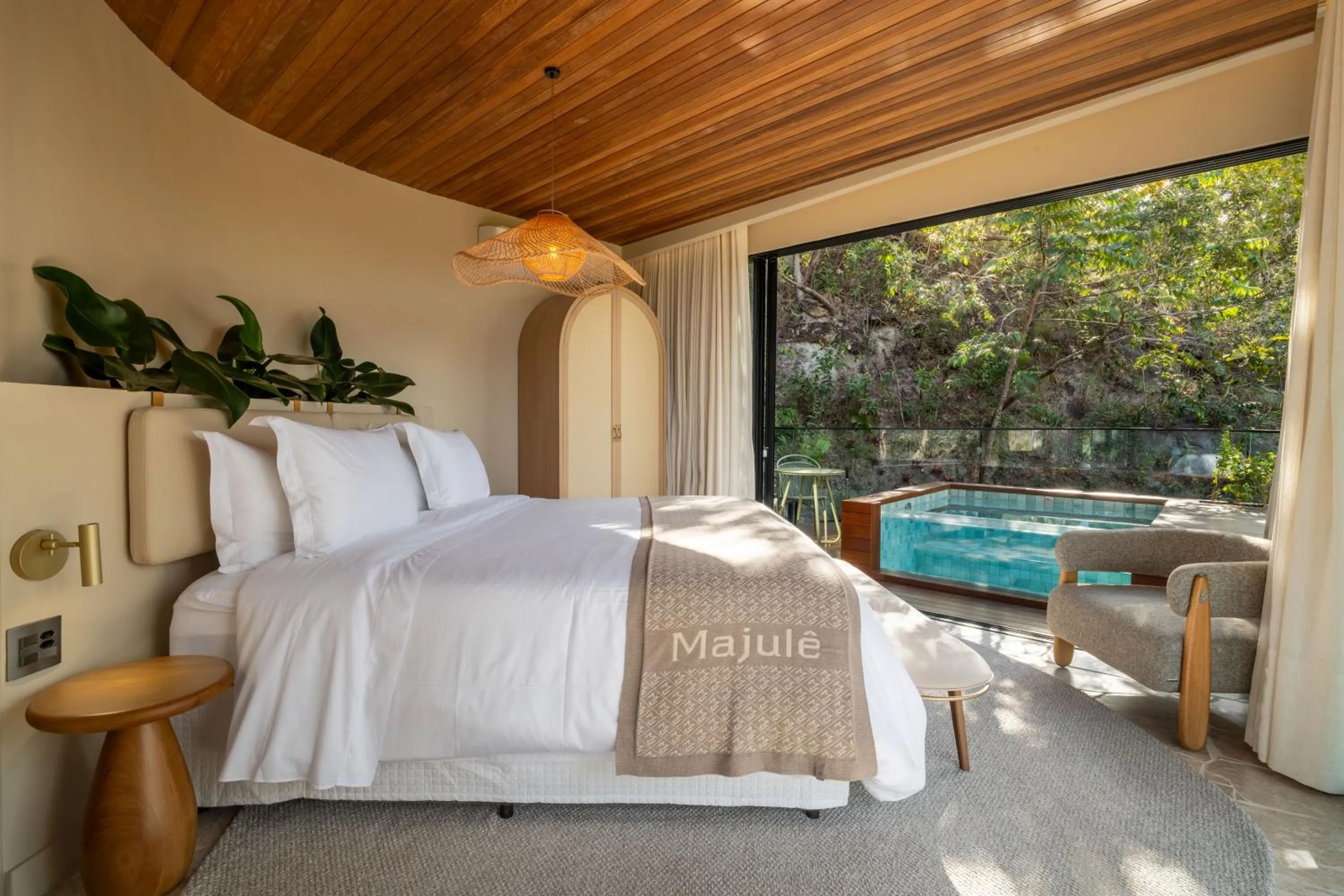 View (from property/room), Bed in Majulê Ecolodge