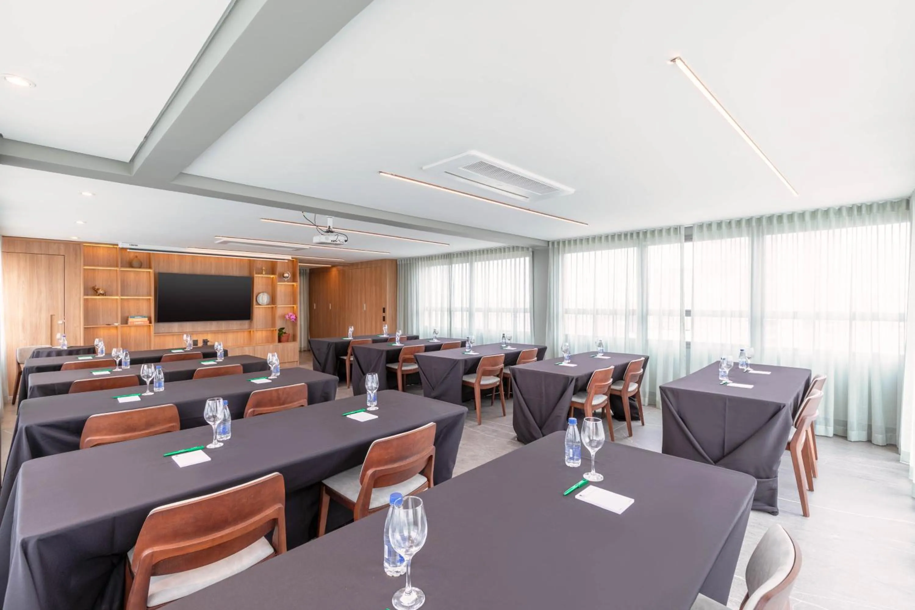 Banquet/Function facilities in Cozzy Premium Paulista Hotel