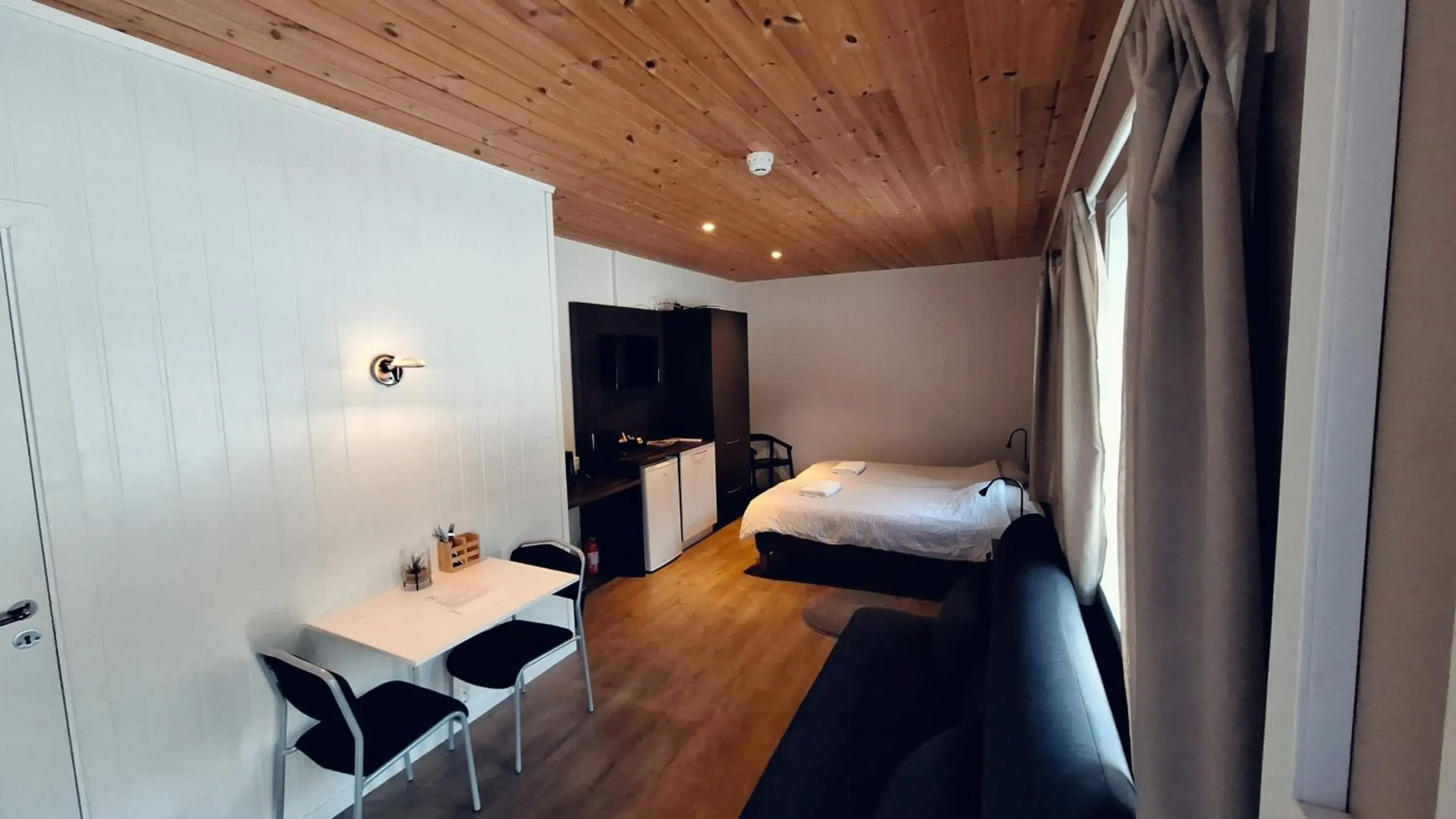 Double Room in Telemark Motel and Apartment Double Room in Telemark Motel and Apartment