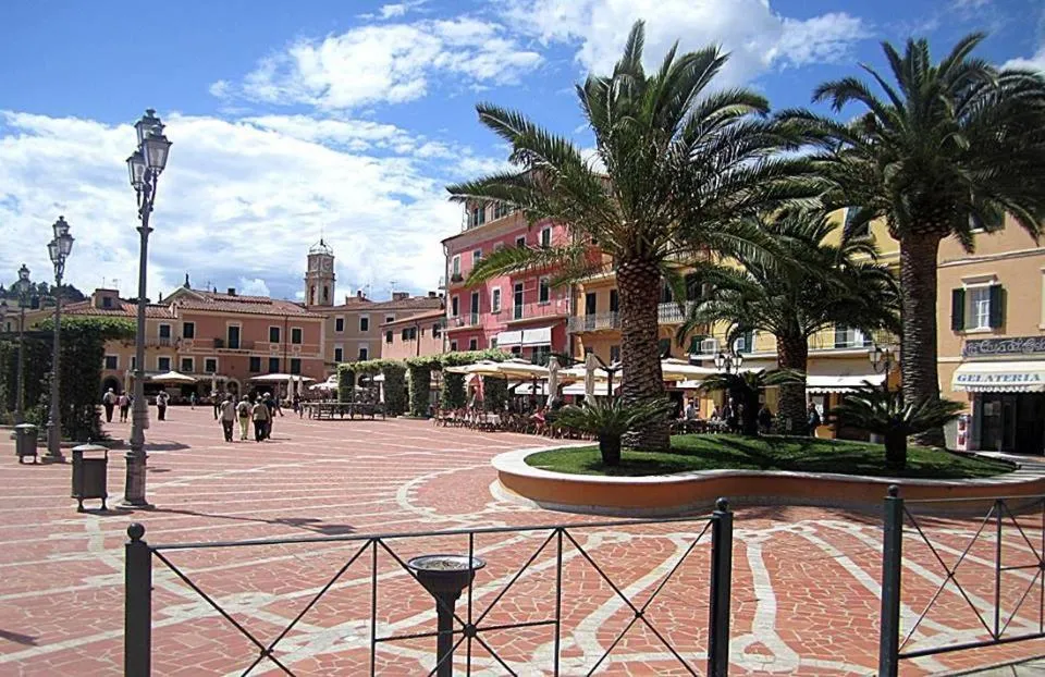 Day in Hotel Barbarossa