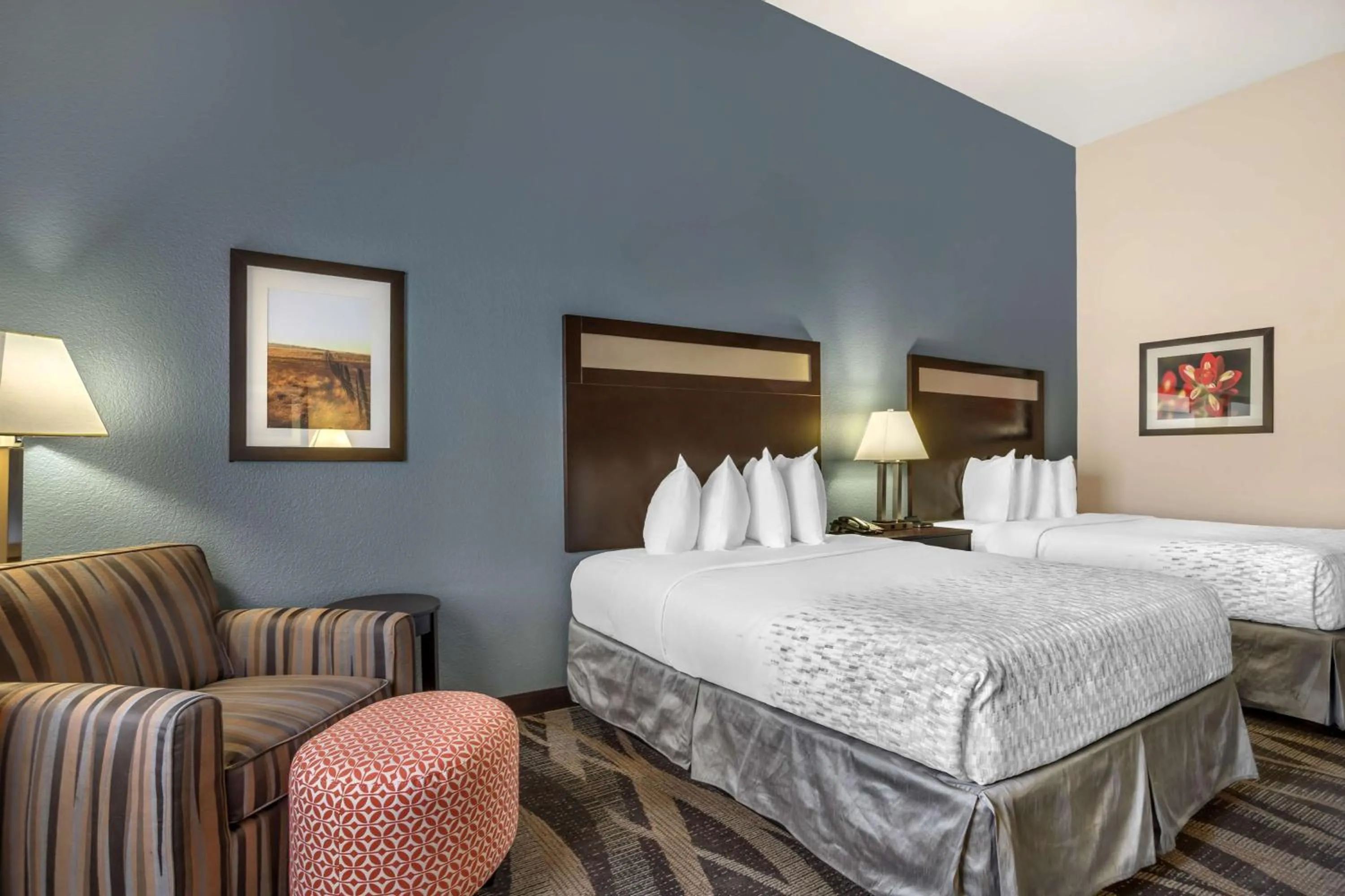 Bedroom, Bed in Best Western Plus Lake Jackson Inn & Suites