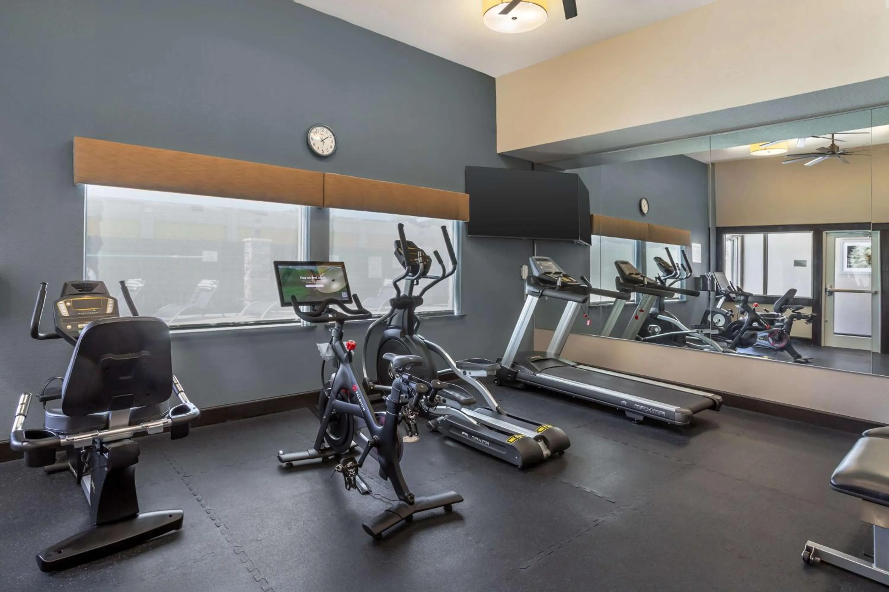 Fitness centre/facilities in Best Western Plus Lake Jackson Inn & Suites