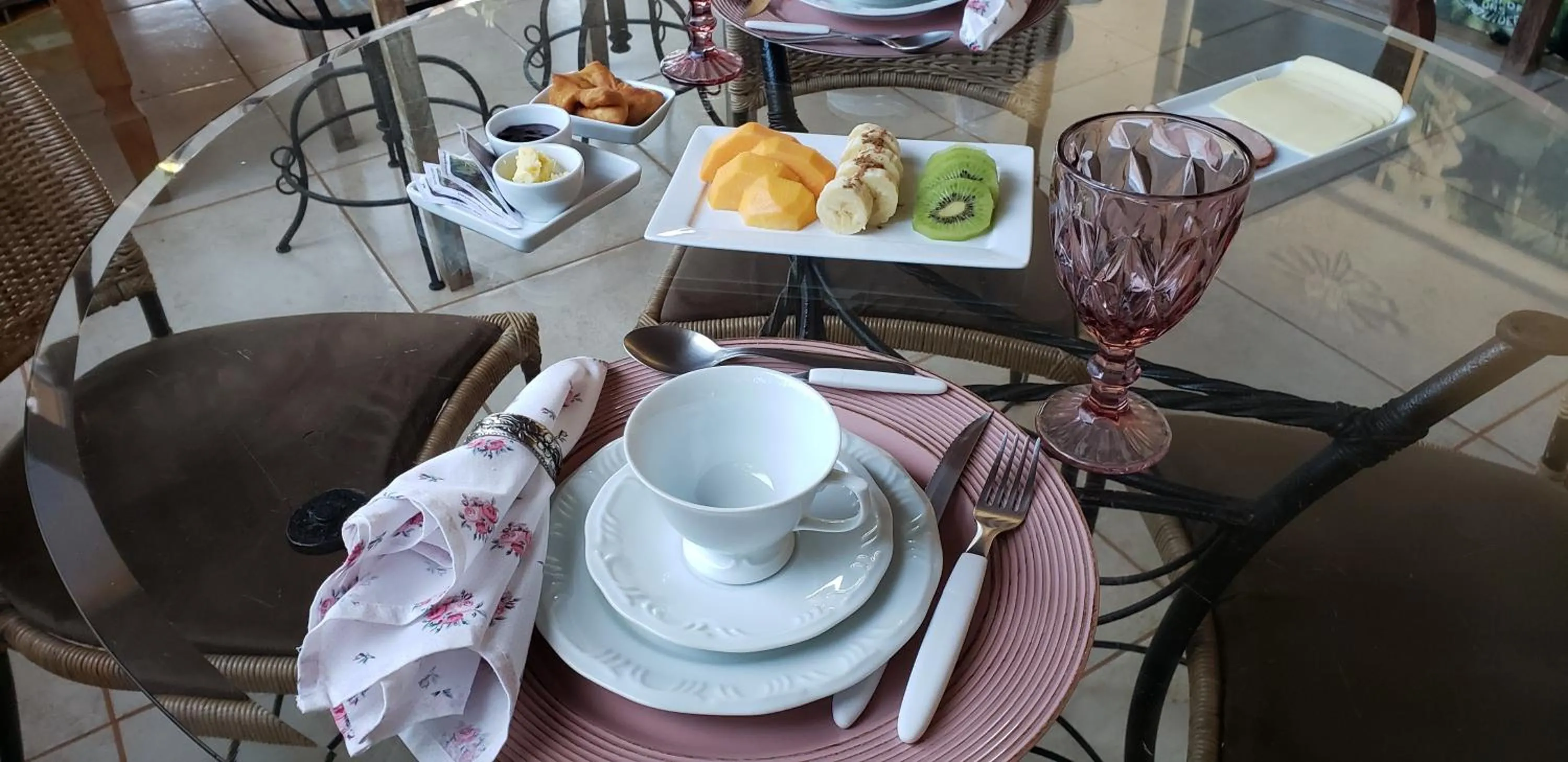 Breakfast in Pousada das Orquídeas