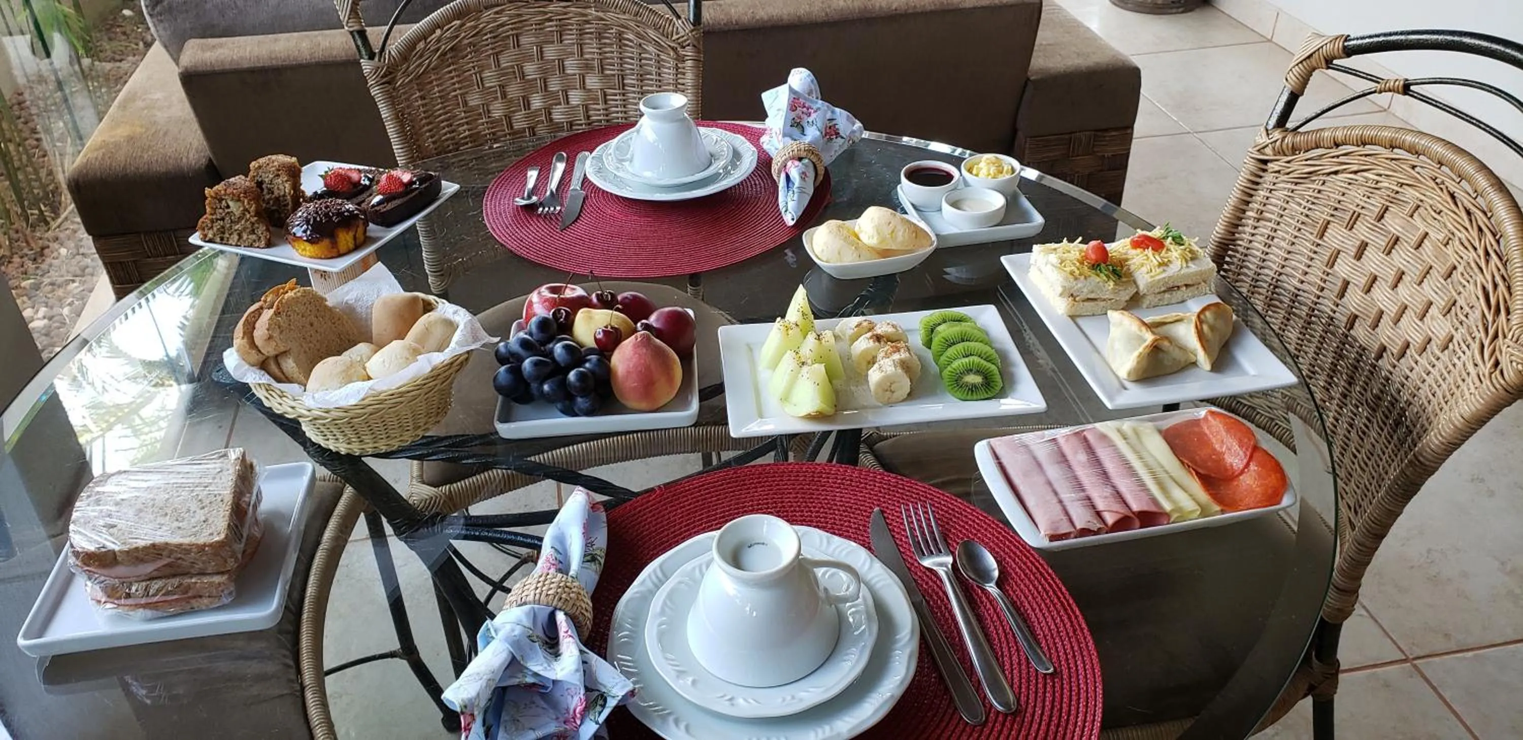 Breakfast in Pousada das Orquídeas