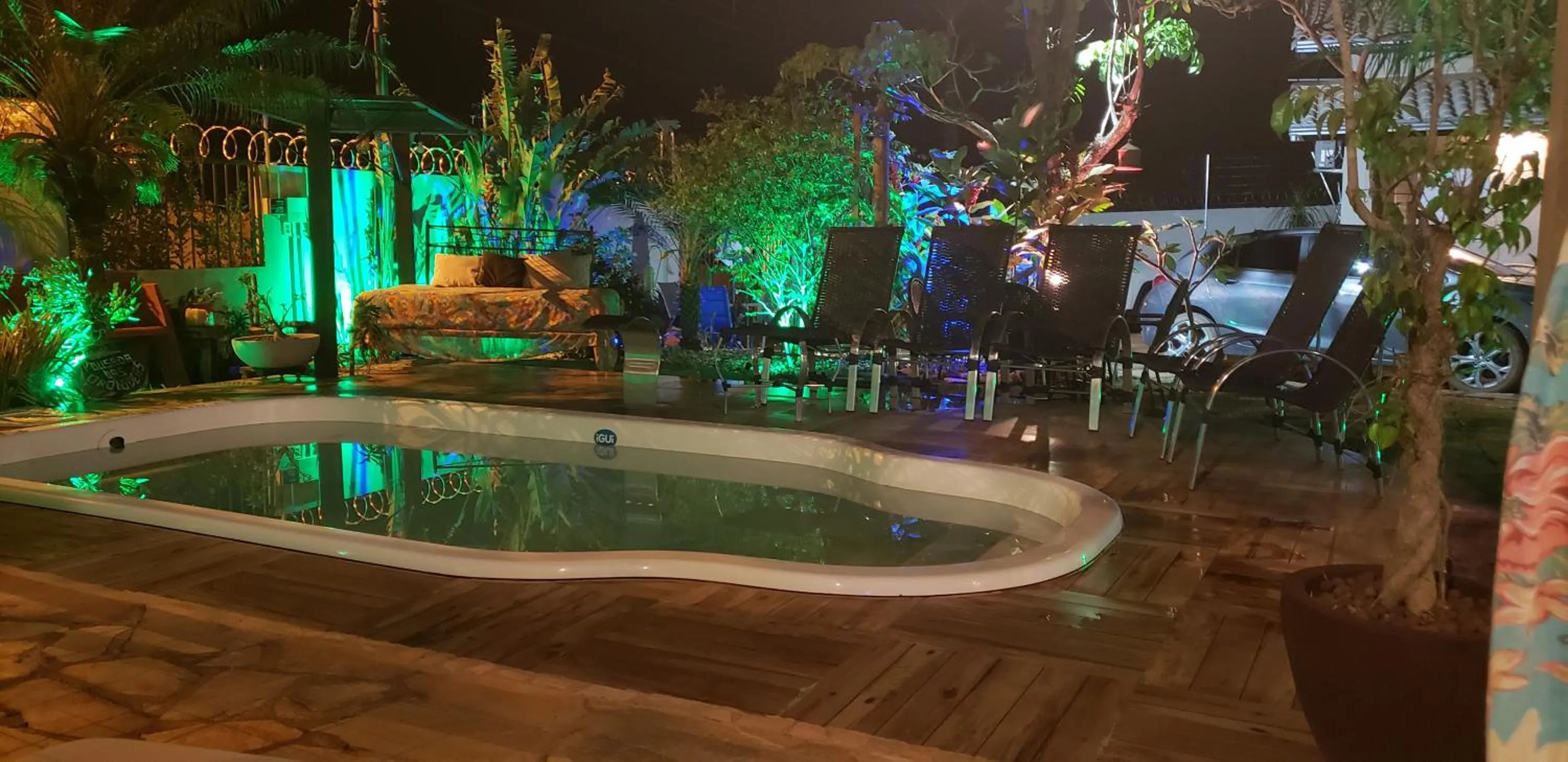 Swimming pool in Pousada das Orquídeas