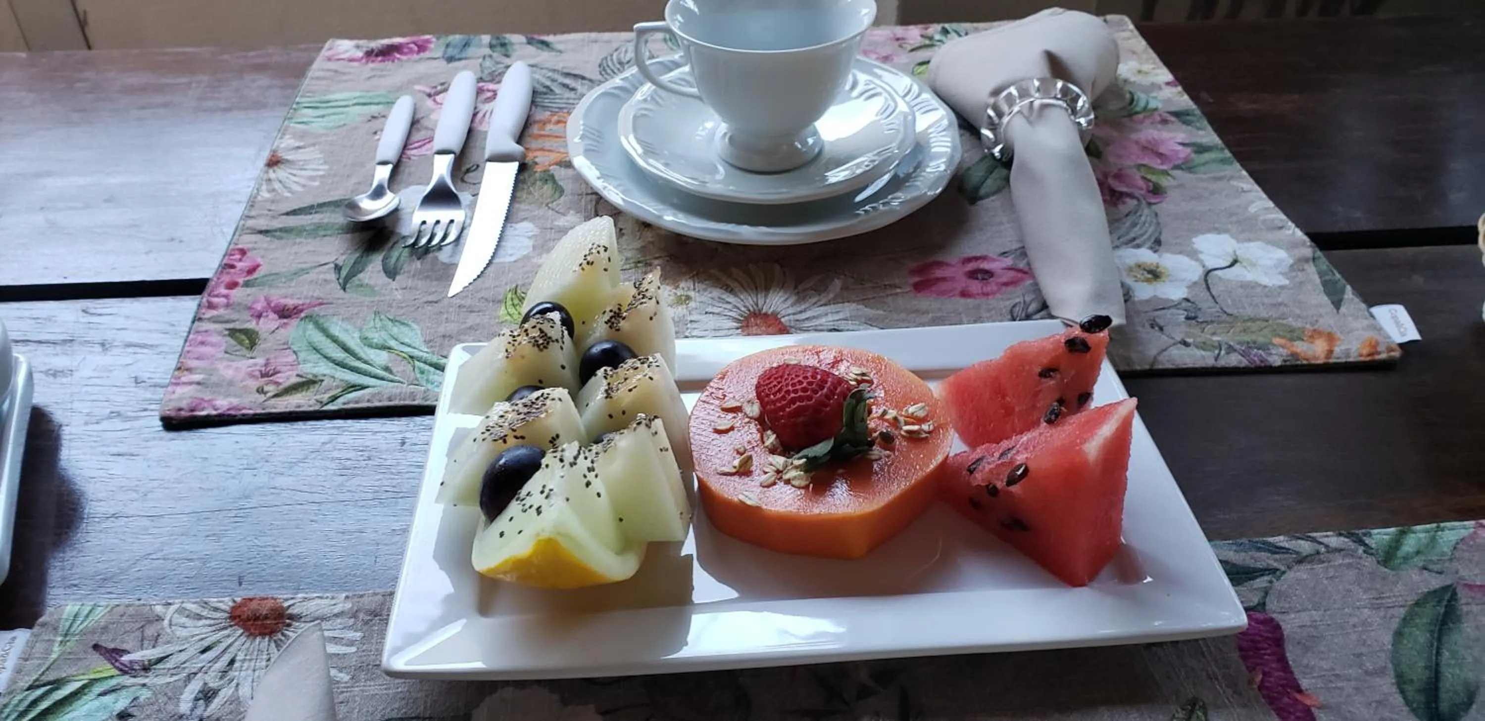 Breakfast in Pousada das Orquídeas