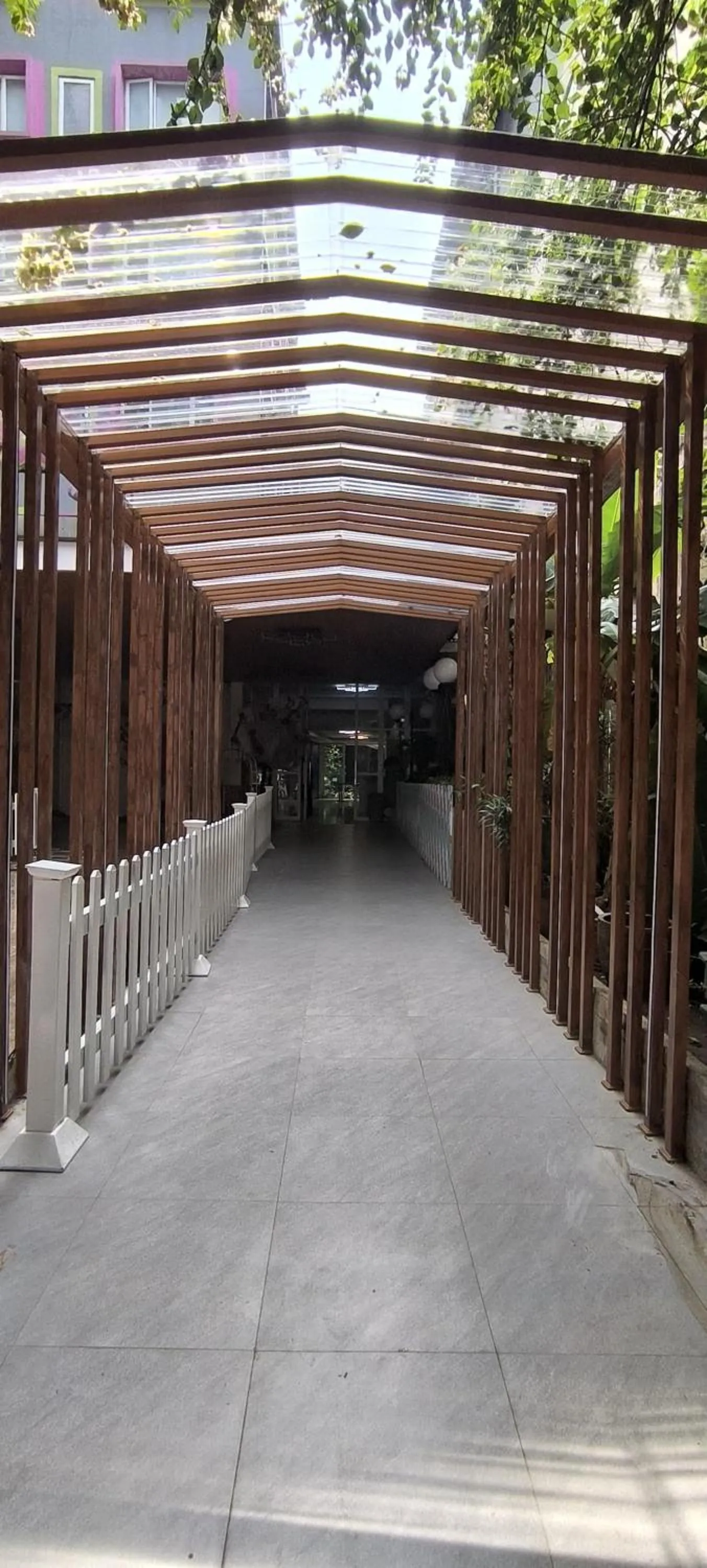 Restaurant/places to eat in True Blue Bunga Bunga Hotel Pasar Baru - Jakarta