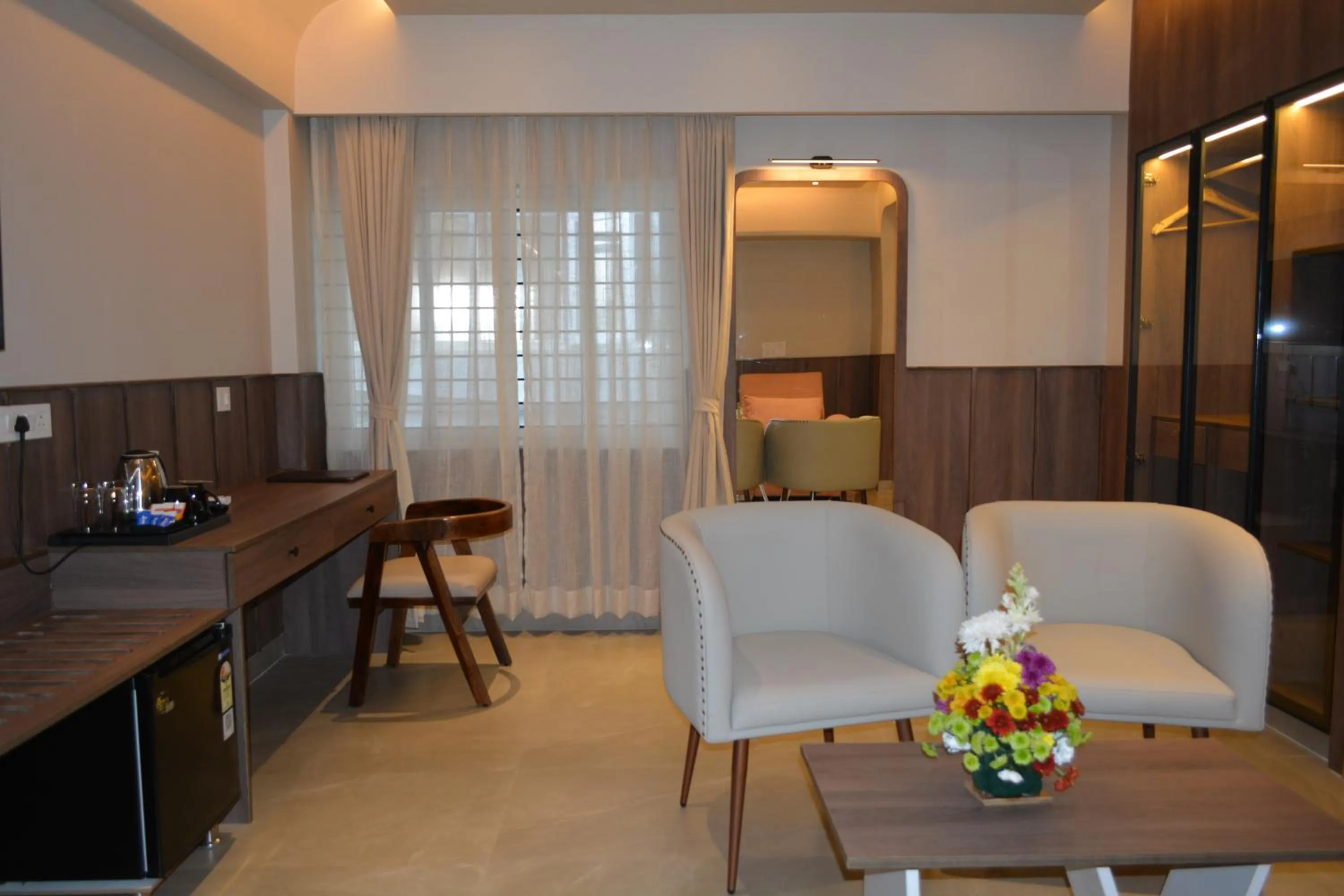 Living room in Hotel Muthahalli Grand