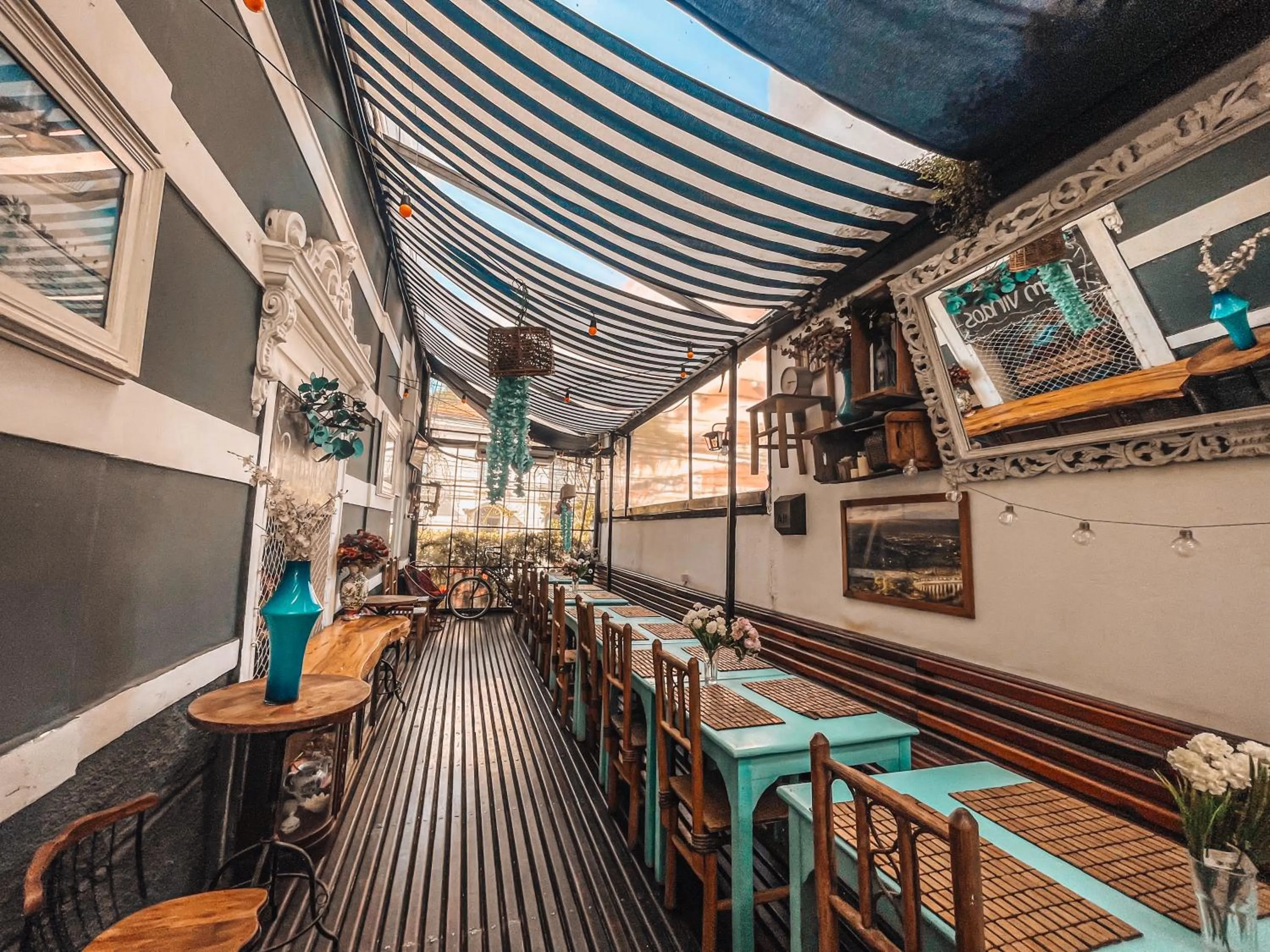 Restaurant/places to eat in Casa Tuxi