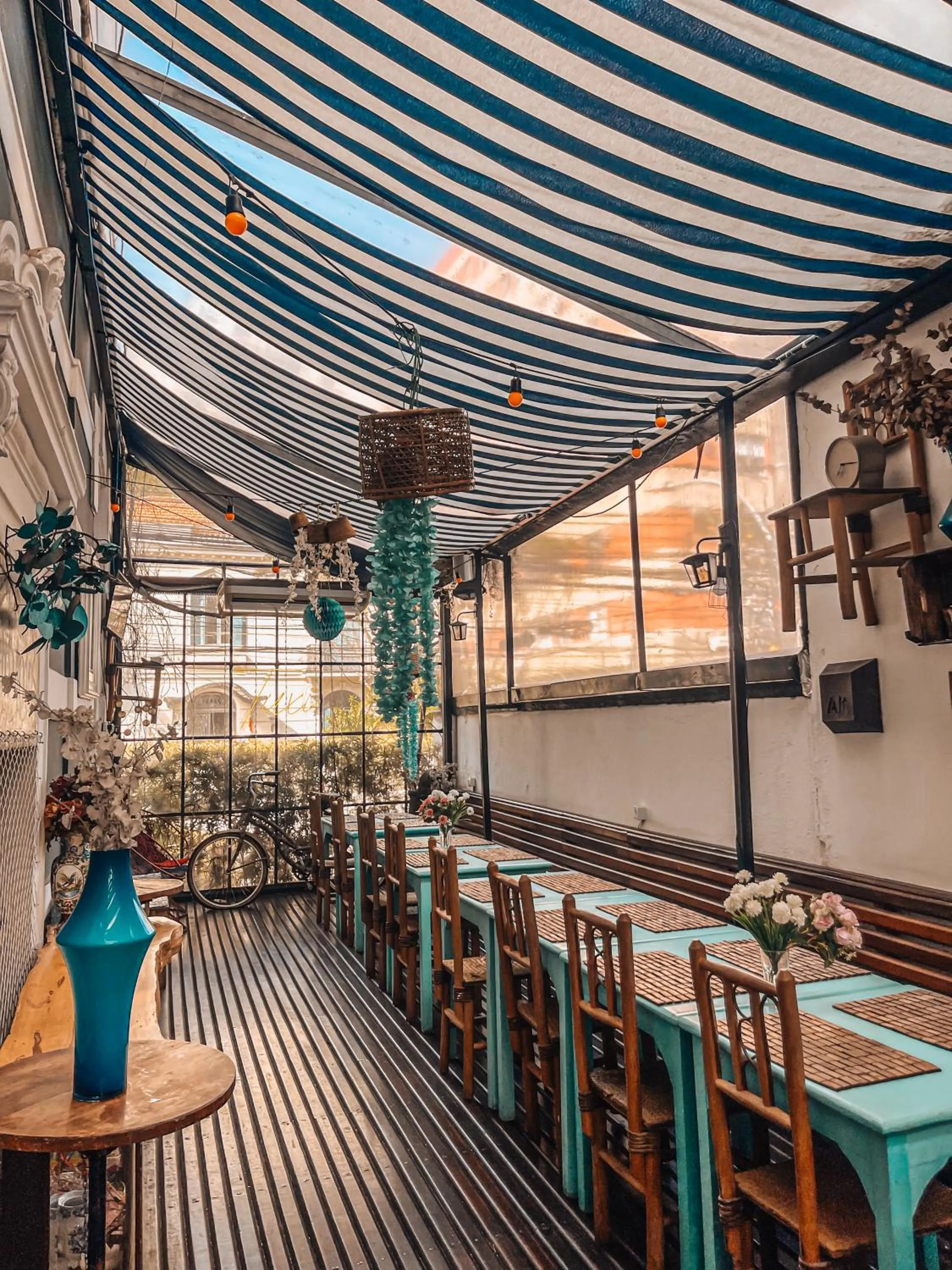 Restaurant/places to eat in Casa Tuxi