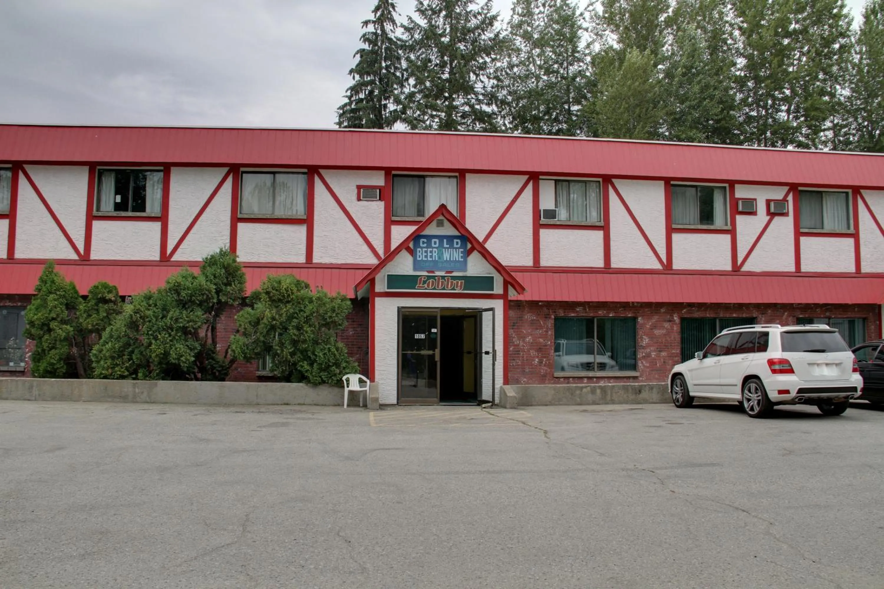 Facade/entrance in Villagers Inn