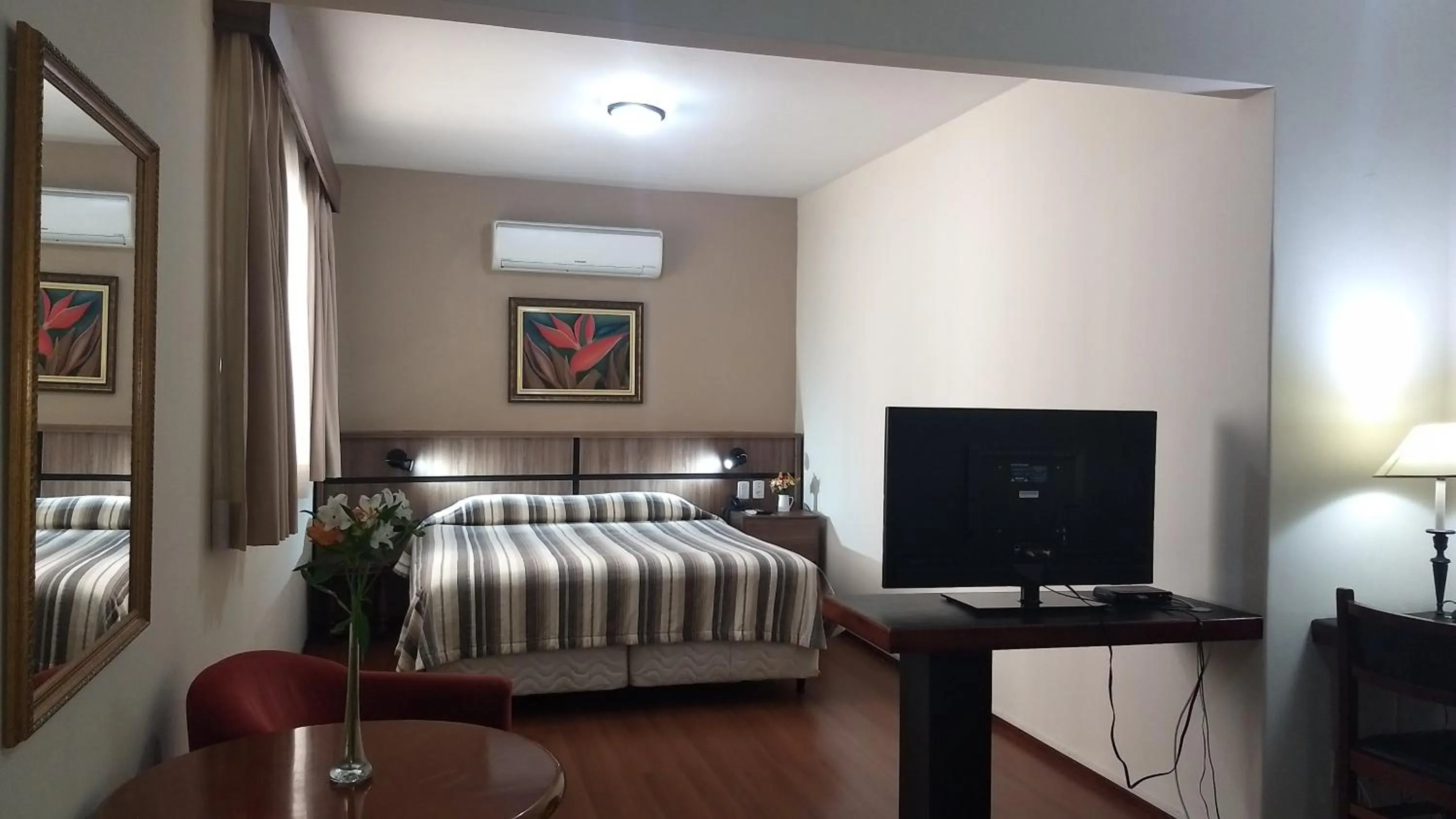 Bed in Castel Plaza Hotel