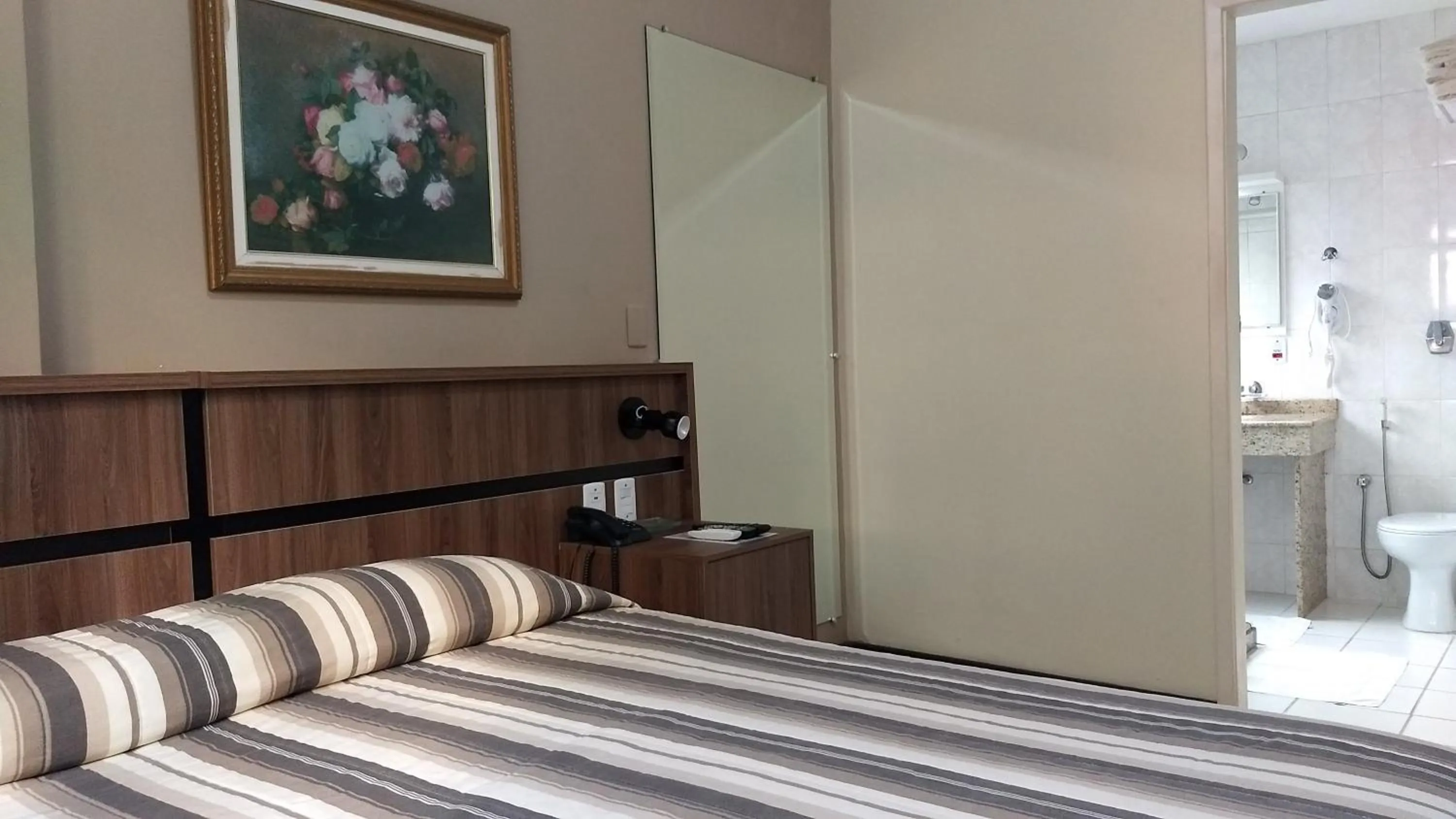 Bed in Castel Plaza Hotel