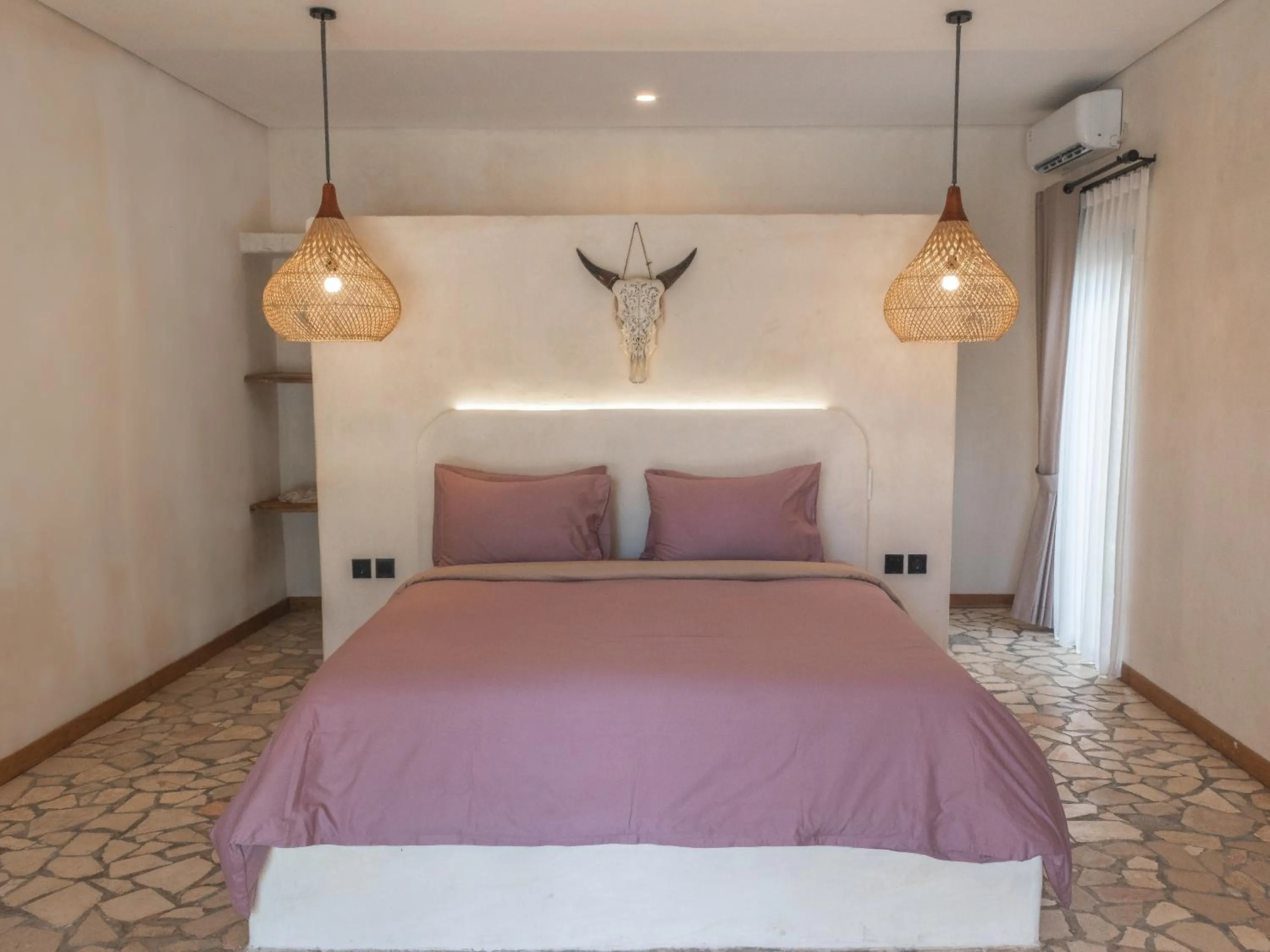 Bed in El Campo Mushroom