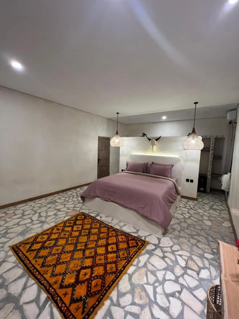 Bed in El Campo Mushroom