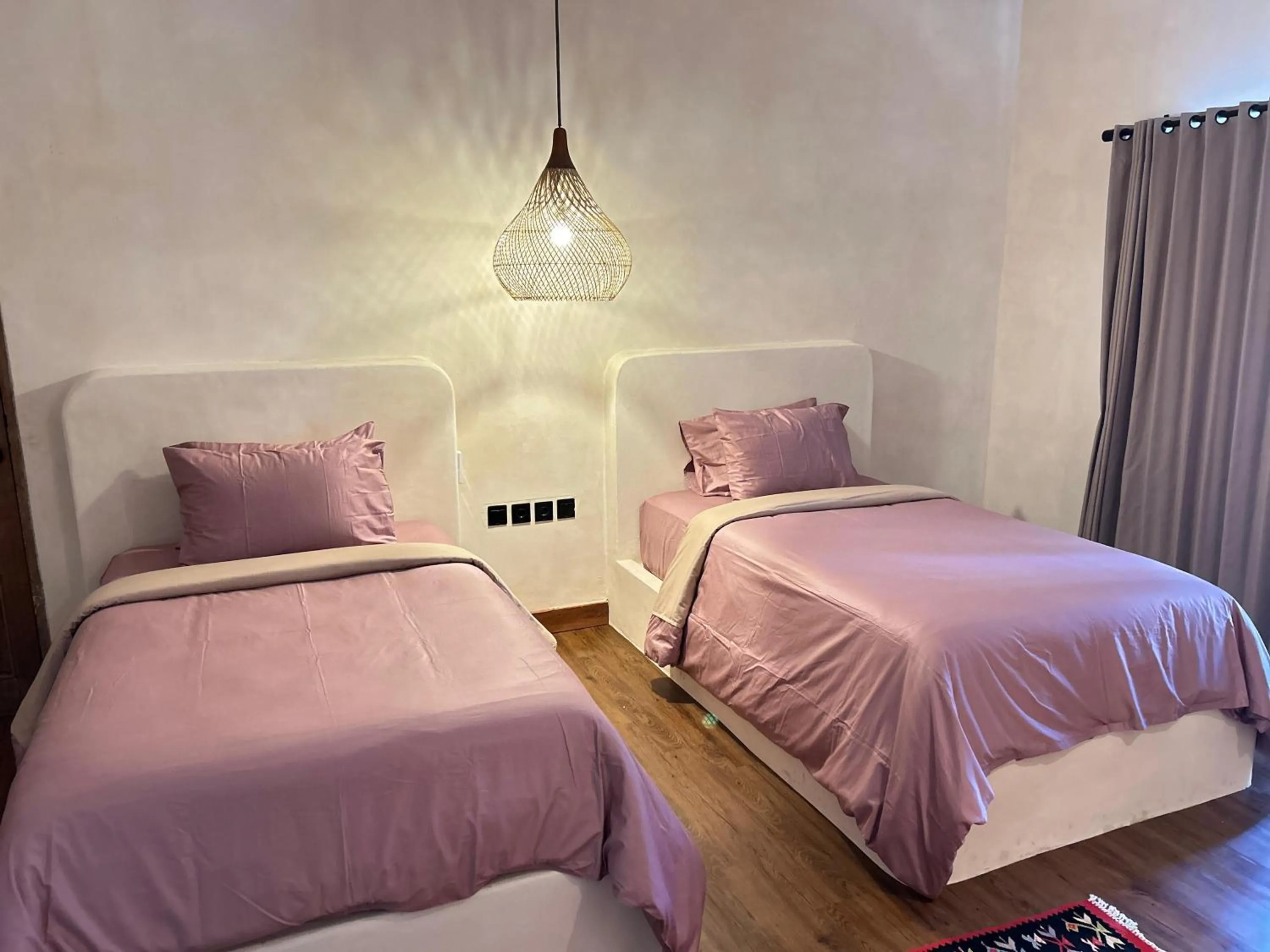 Bed in El Campo Mushroom