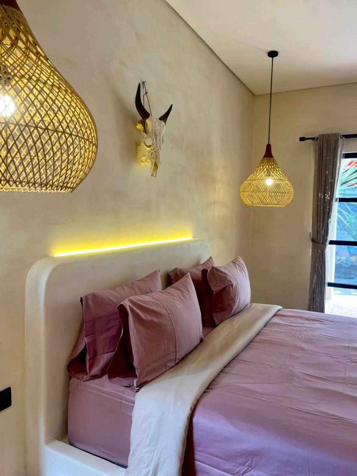 Bed in El Campo Mushroom