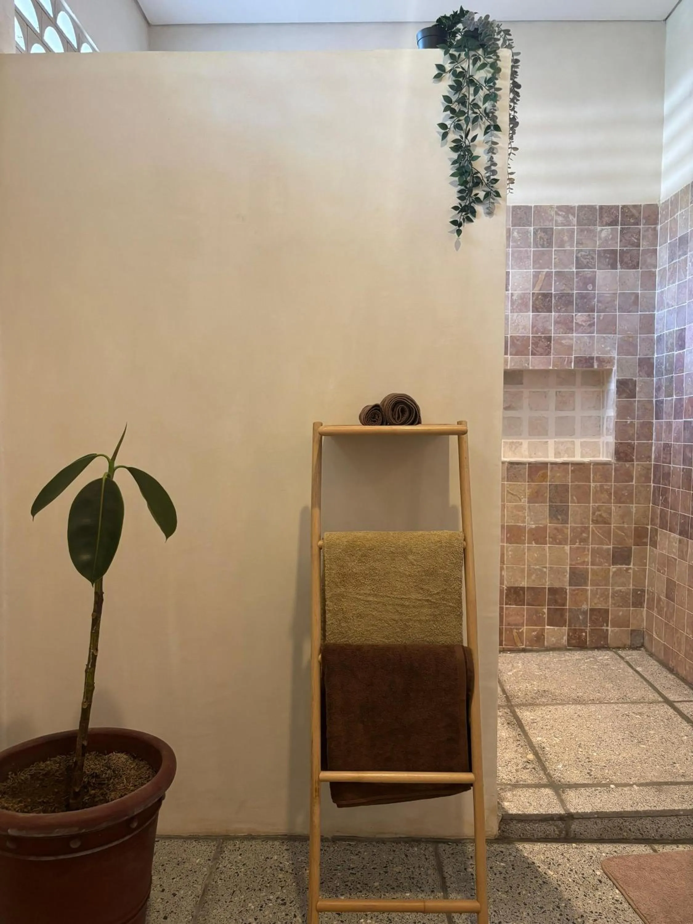 Bathroom in El Campo Mushroom