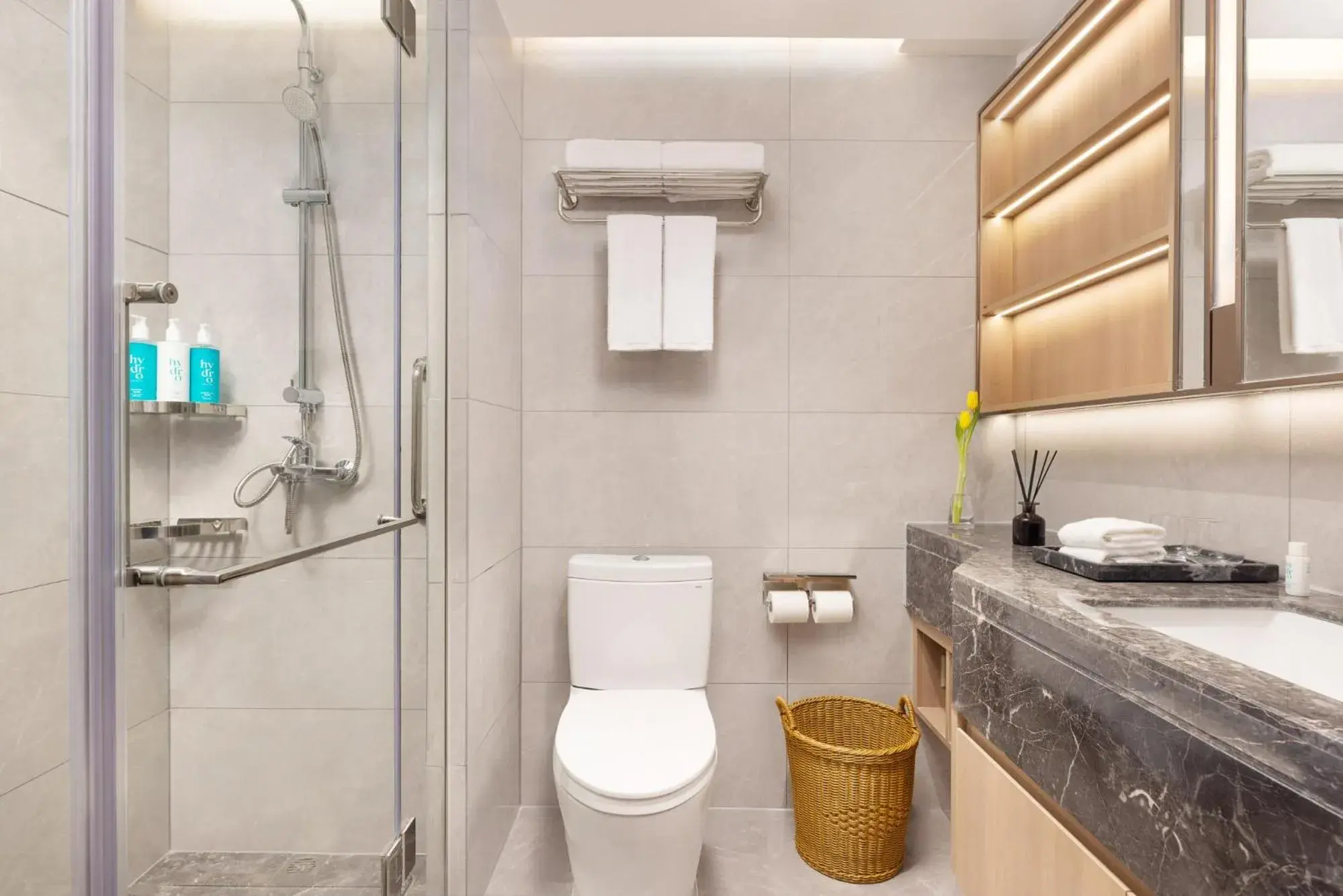 Standard King Room in Oakwood Central Wuxi Standard King Room in Oakwood Central Wuxi