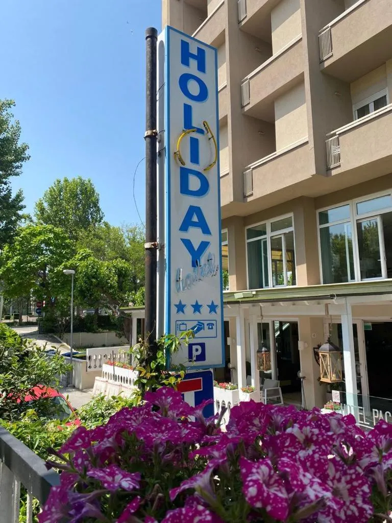 Hotel Holiday