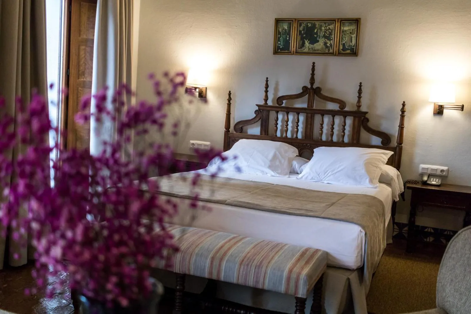 Photo of the whole room, Bed in Parador de Arcos de la Frontera