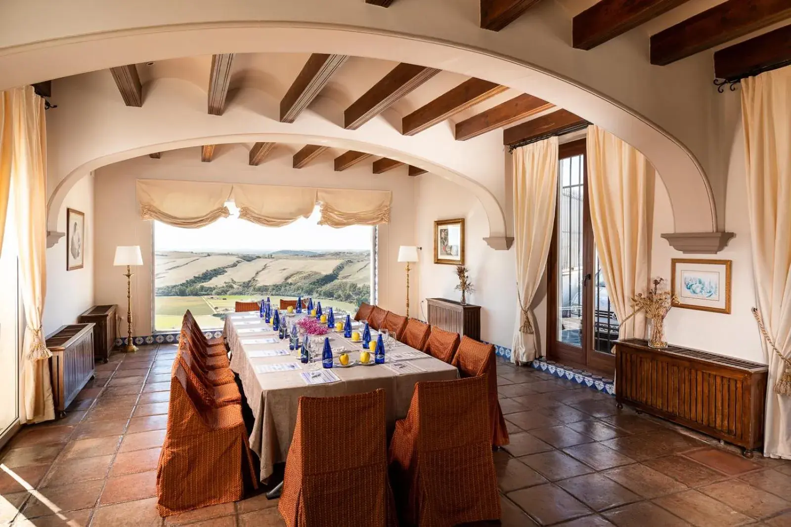 Lounge or bar in Parador de Arcos de la Frontera Lounge or bar in Parador de Arcos de la Frontera